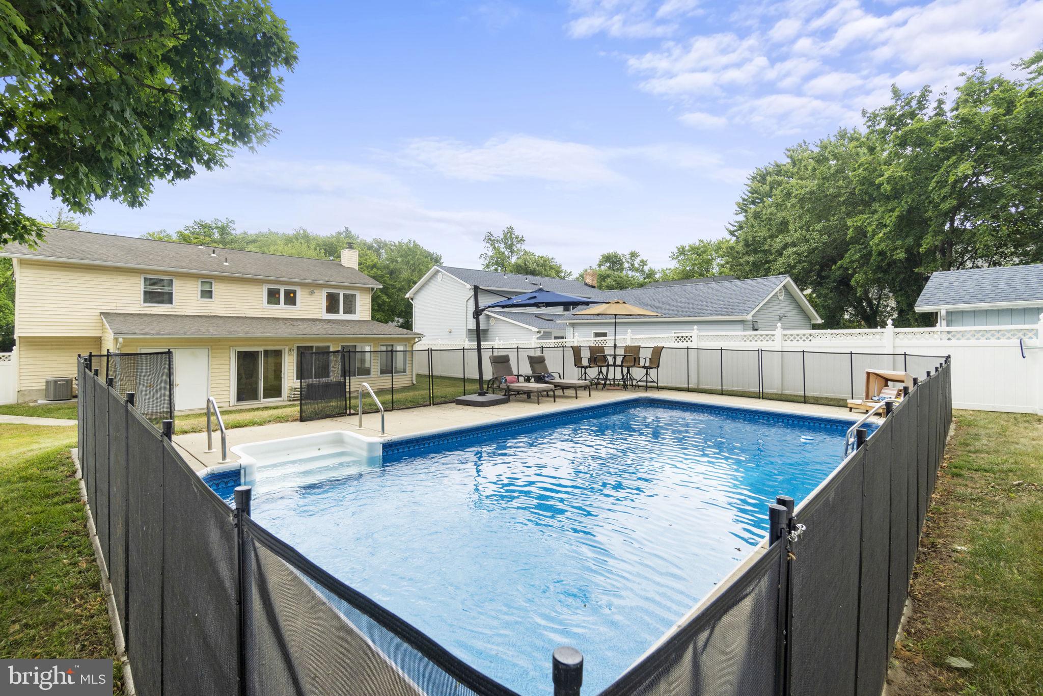 SPRIGGS COVE - Residential