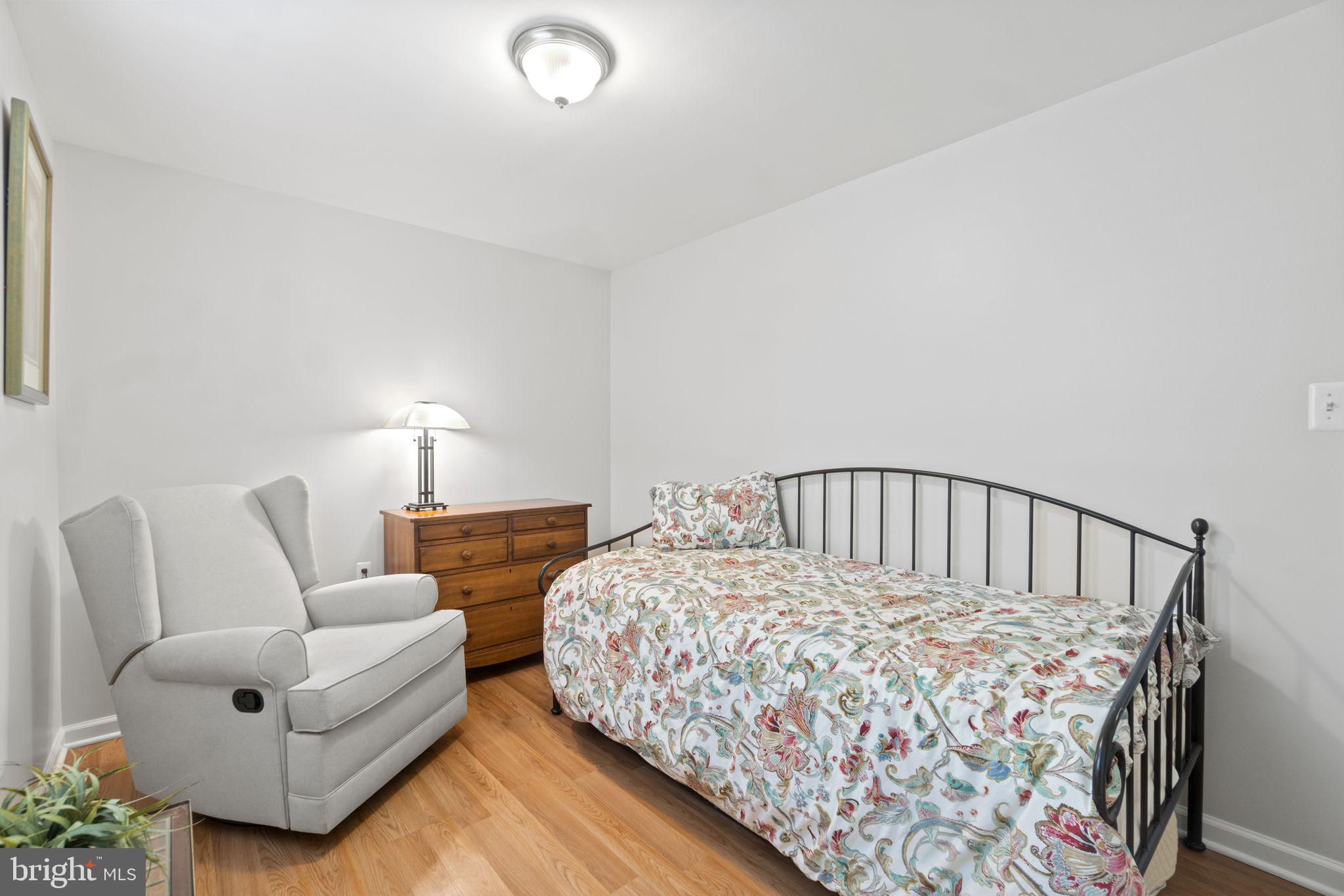 SPRIGGS COVE - Residential