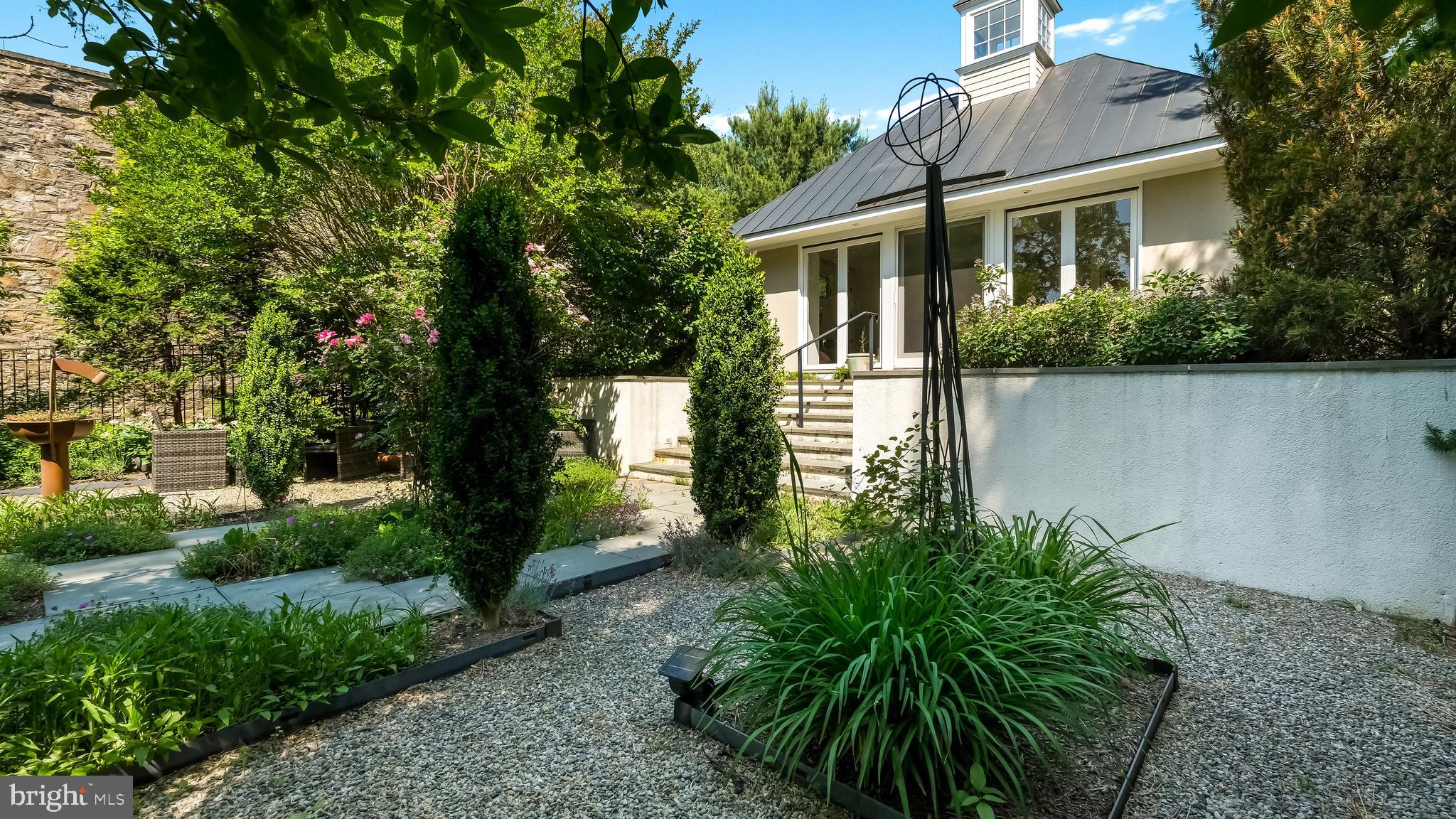 DOYLESTOWN BORO - Residential