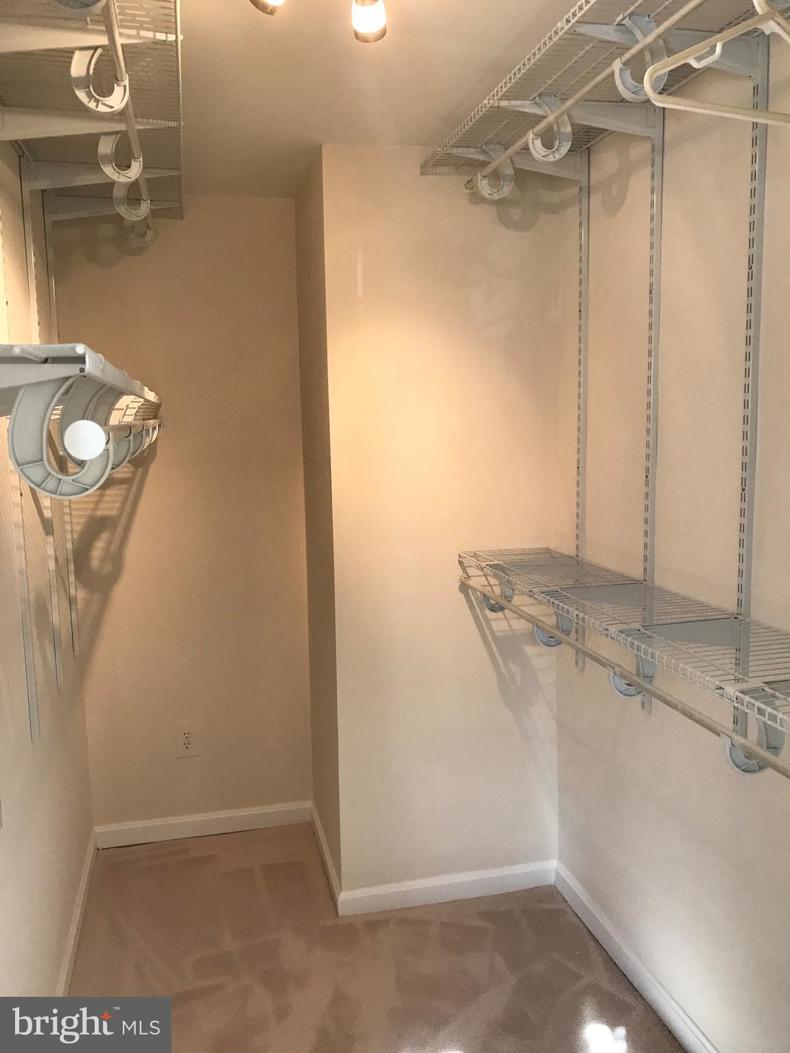 LITTLE ROCKY RUN - Residential Lease