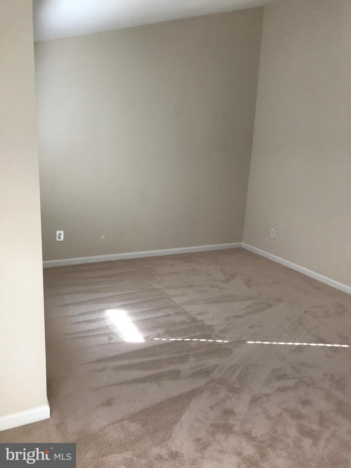 LITTLE ROCKY RUN - Residential Lease