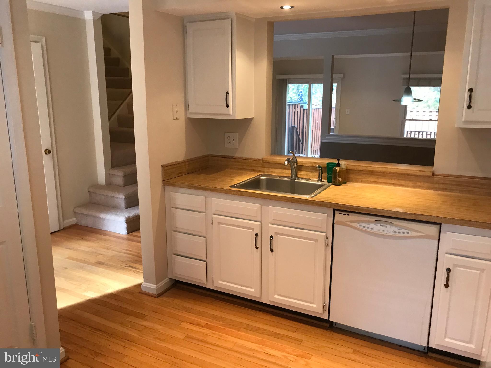 LITTLE ROCKY RUN - Residential Lease