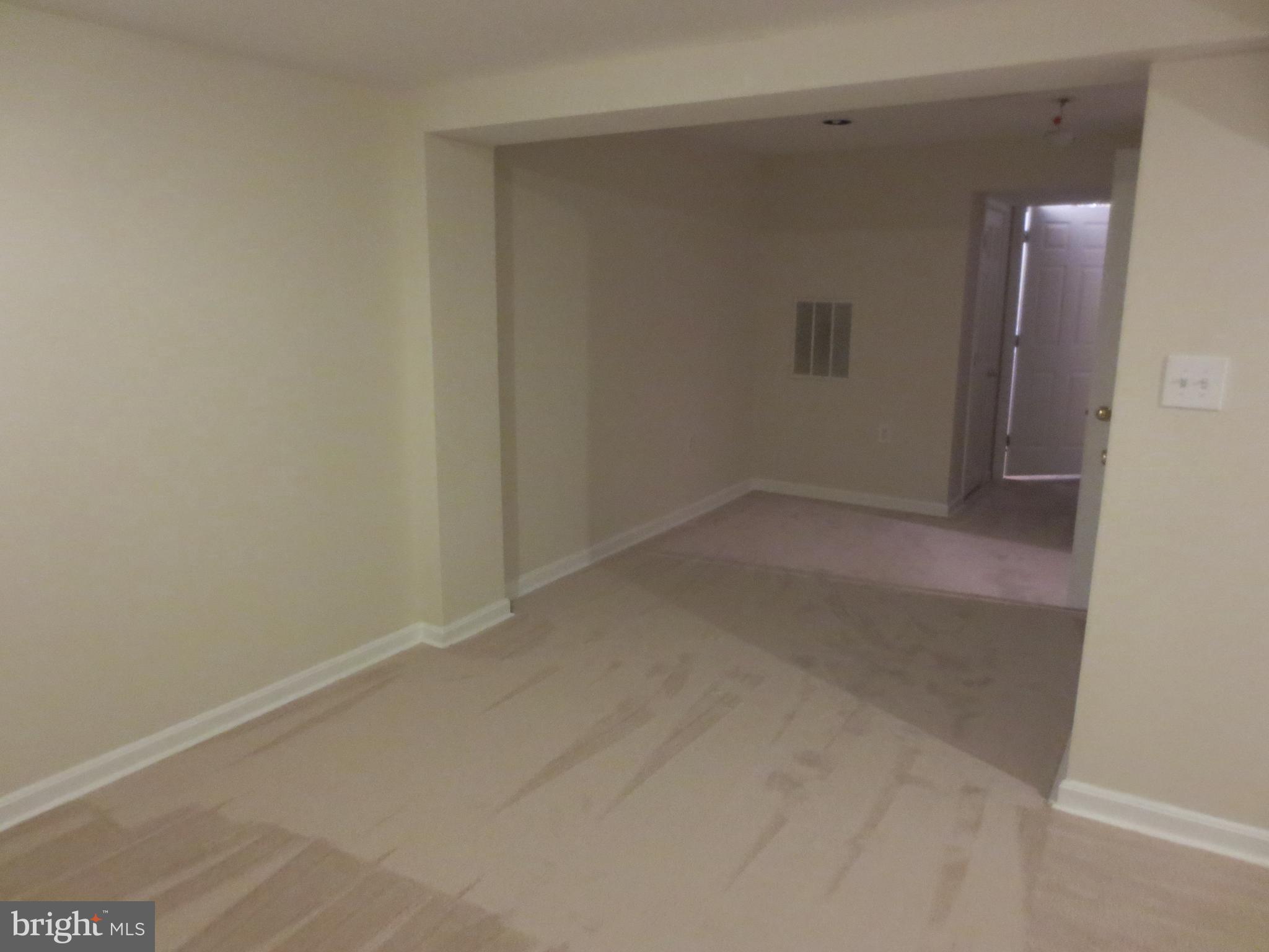 LITTLE ROCKY RUN - Residential Lease