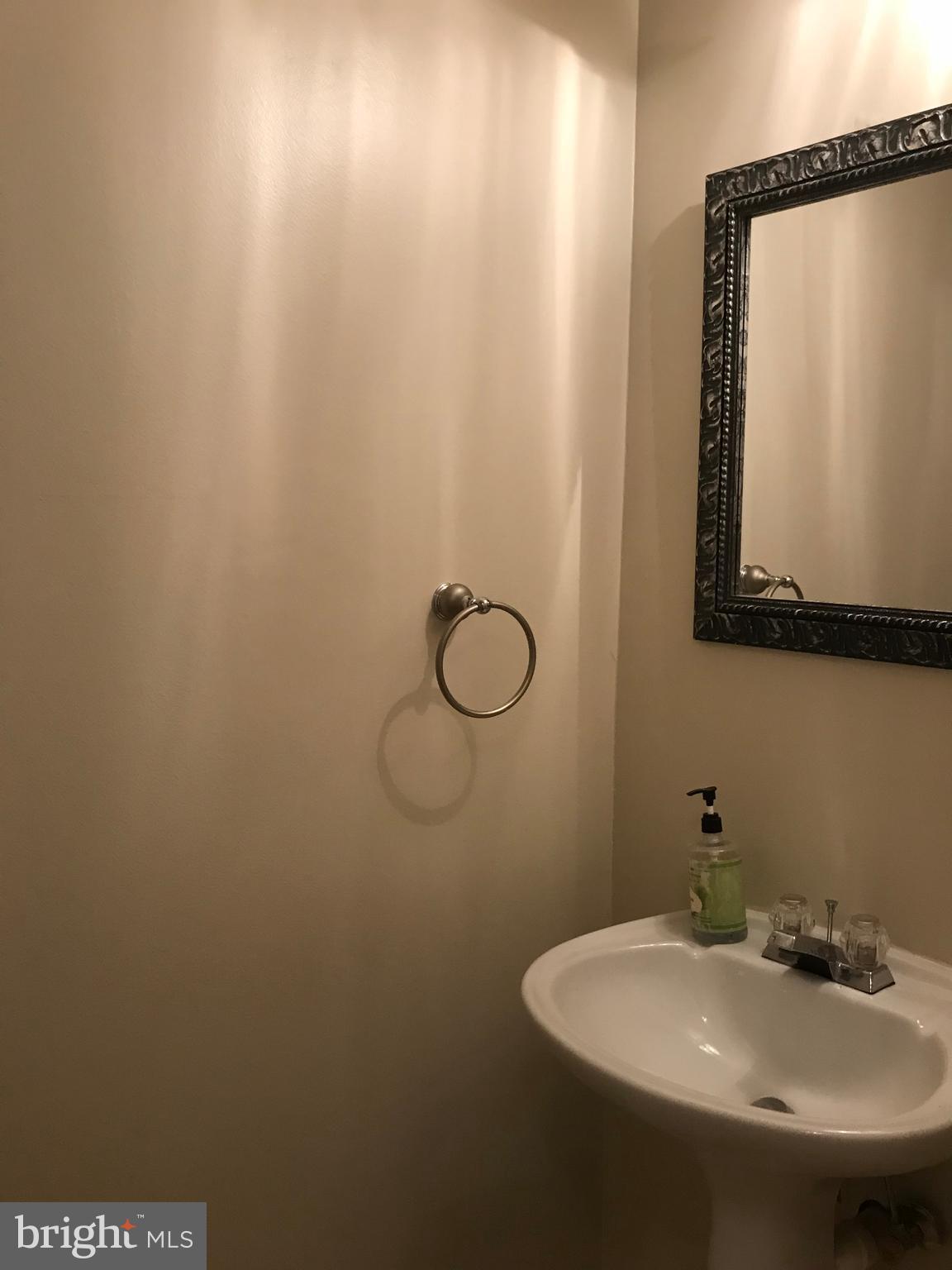 LITTLE ROCKY RUN - Residential Lease