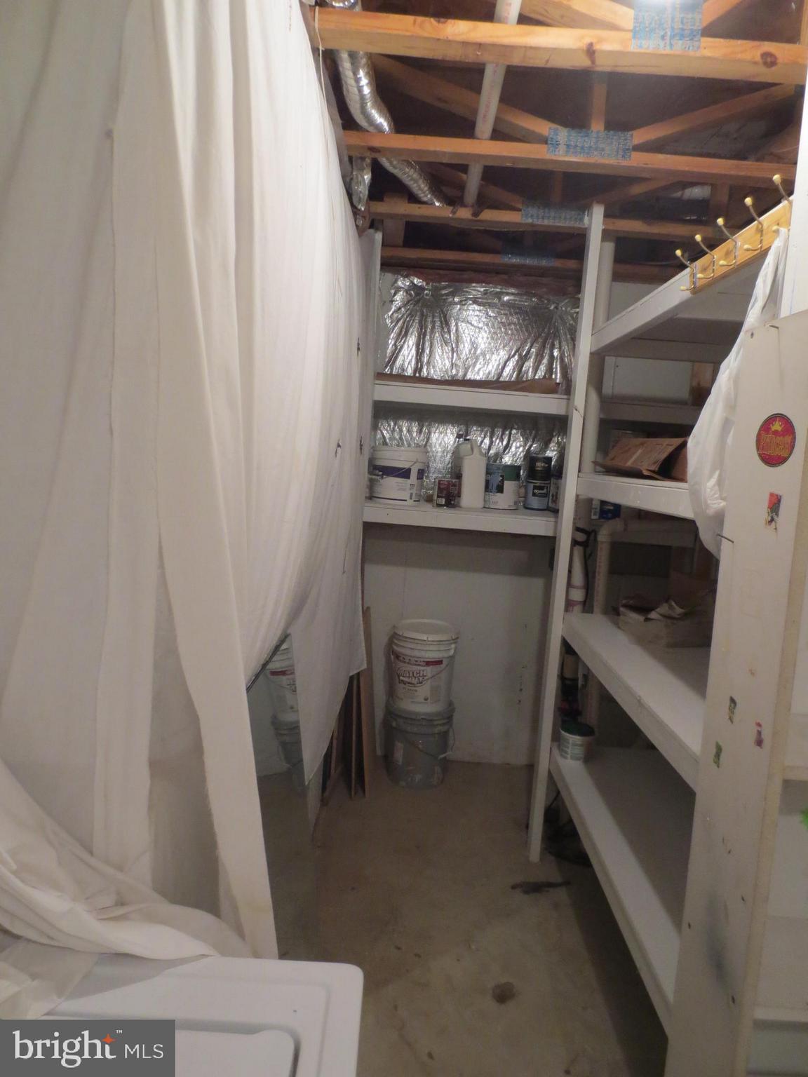 LITTLE ROCKY RUN - Residential Lease