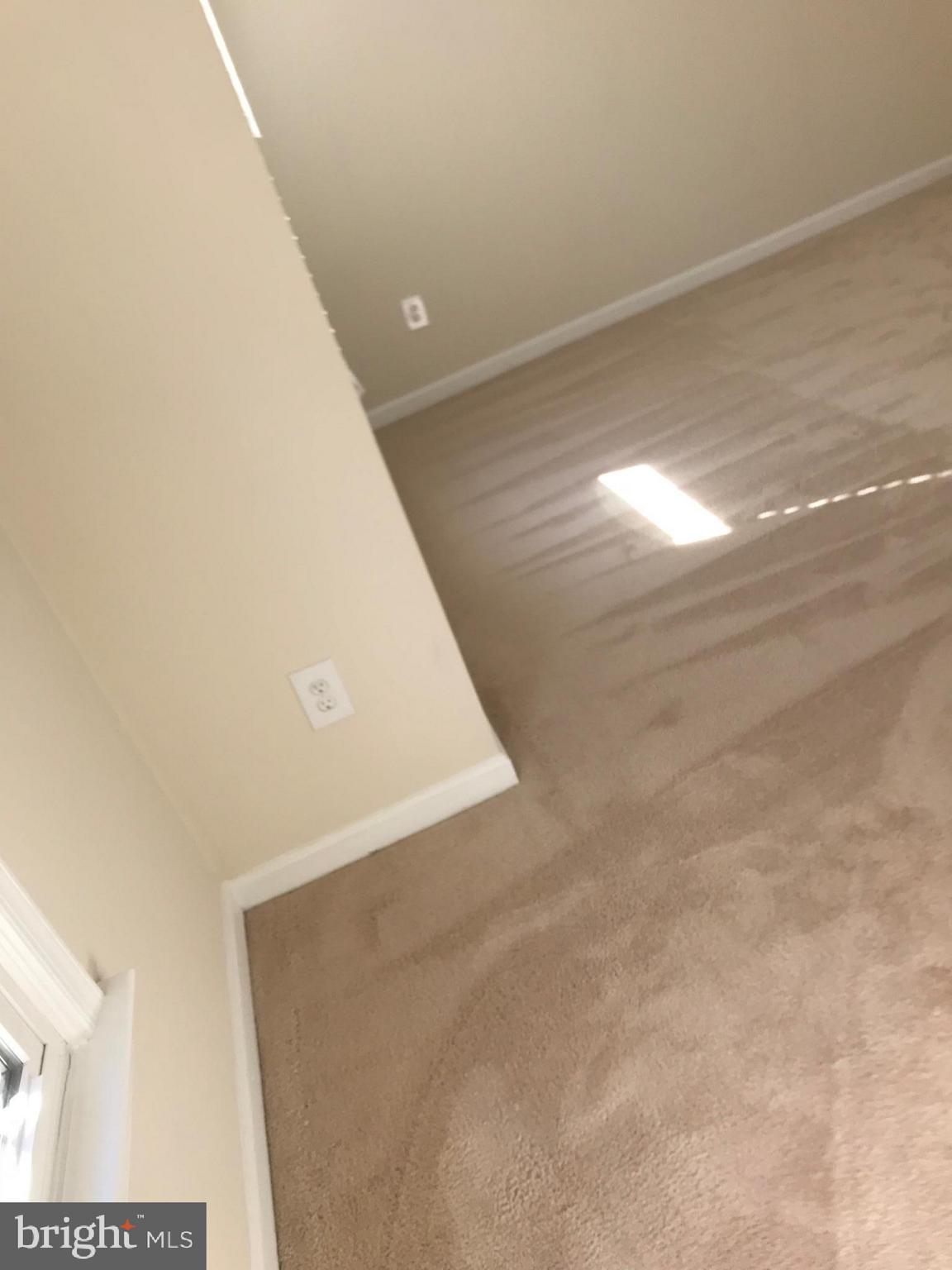 LITTLE ROCKY RUN - Residential Lease