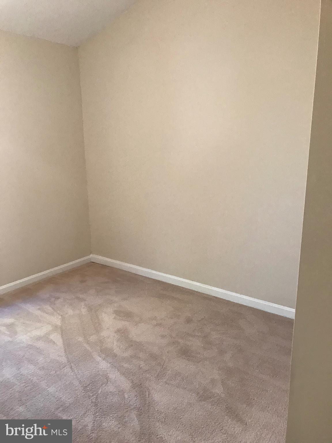 LITTLE ROCKY RUN - Residential Lease