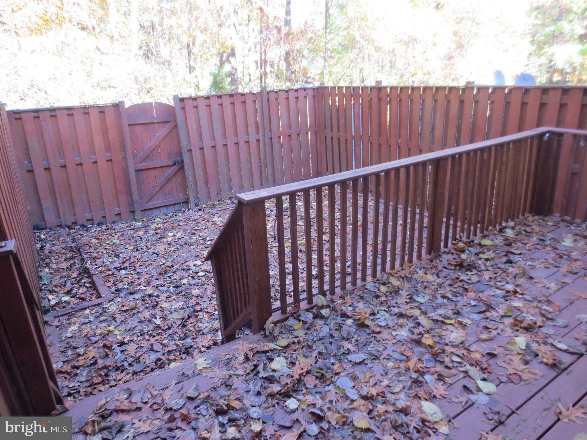 LITTLE ROCKY RUN - Residential Lease