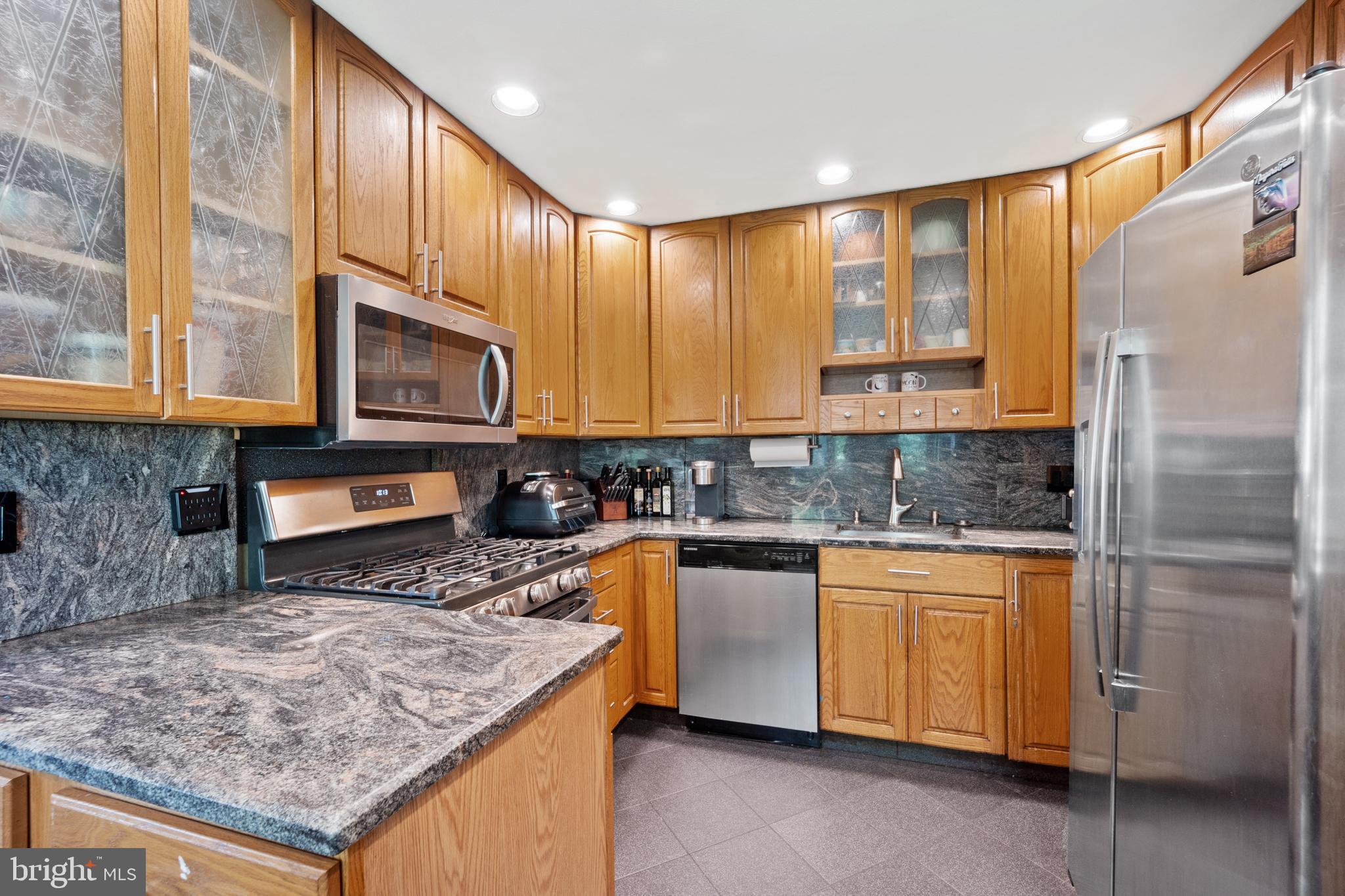 BROOKWOOD ESTS - Residential