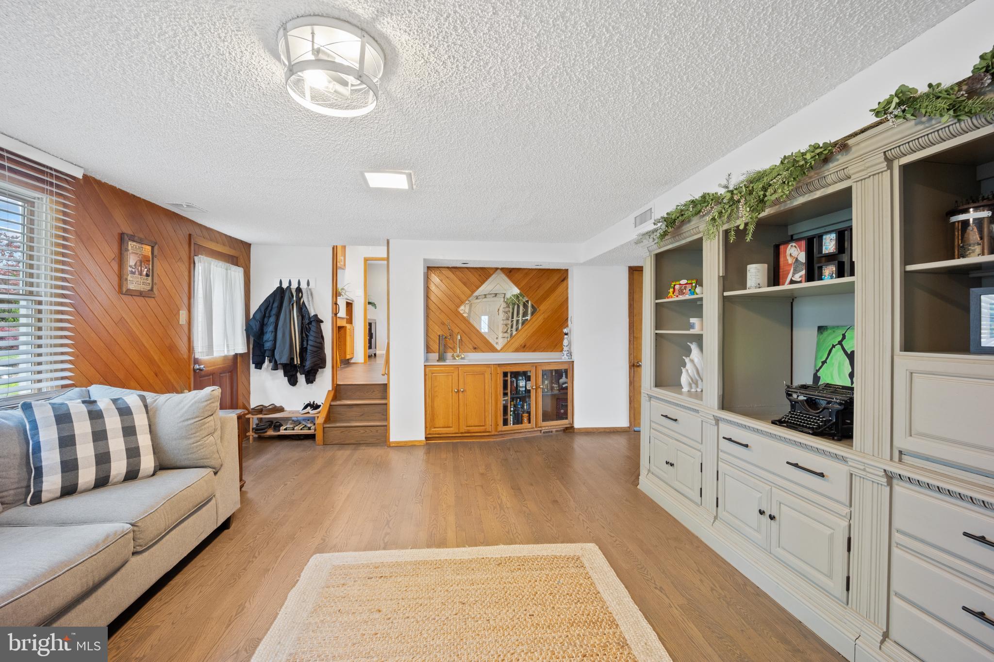 BROOKWOOD ESTS - Residential