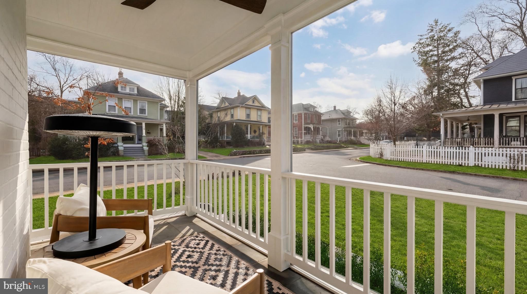 MAYWOOD - Residential