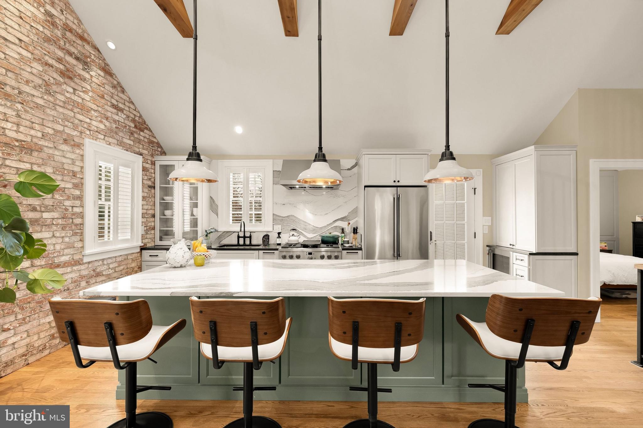 MAYWOOD - Residential