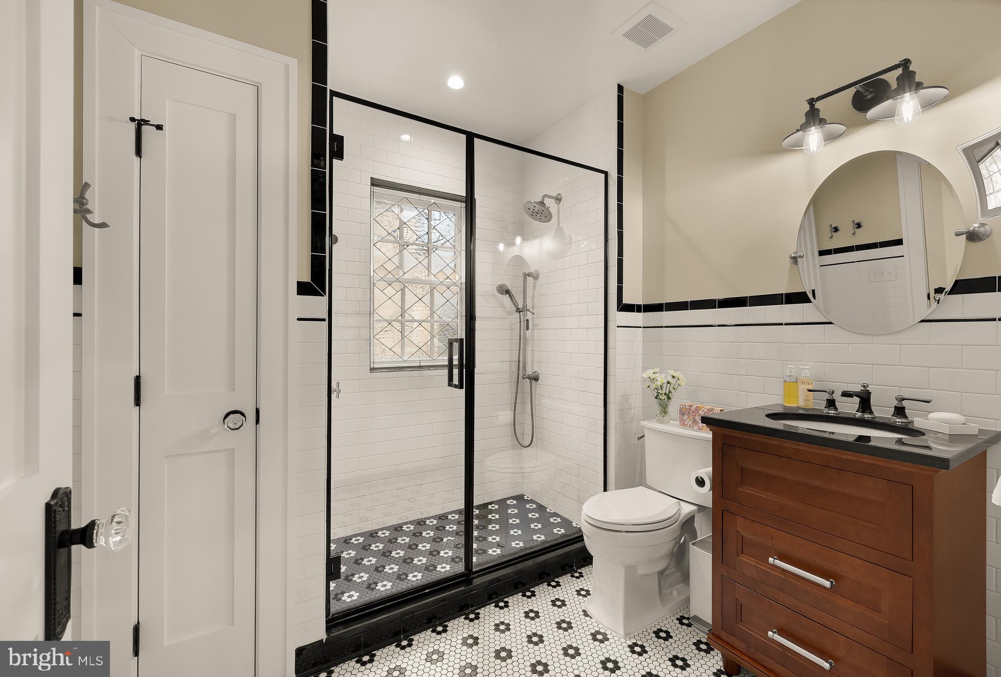 MAYWOOD - Residential