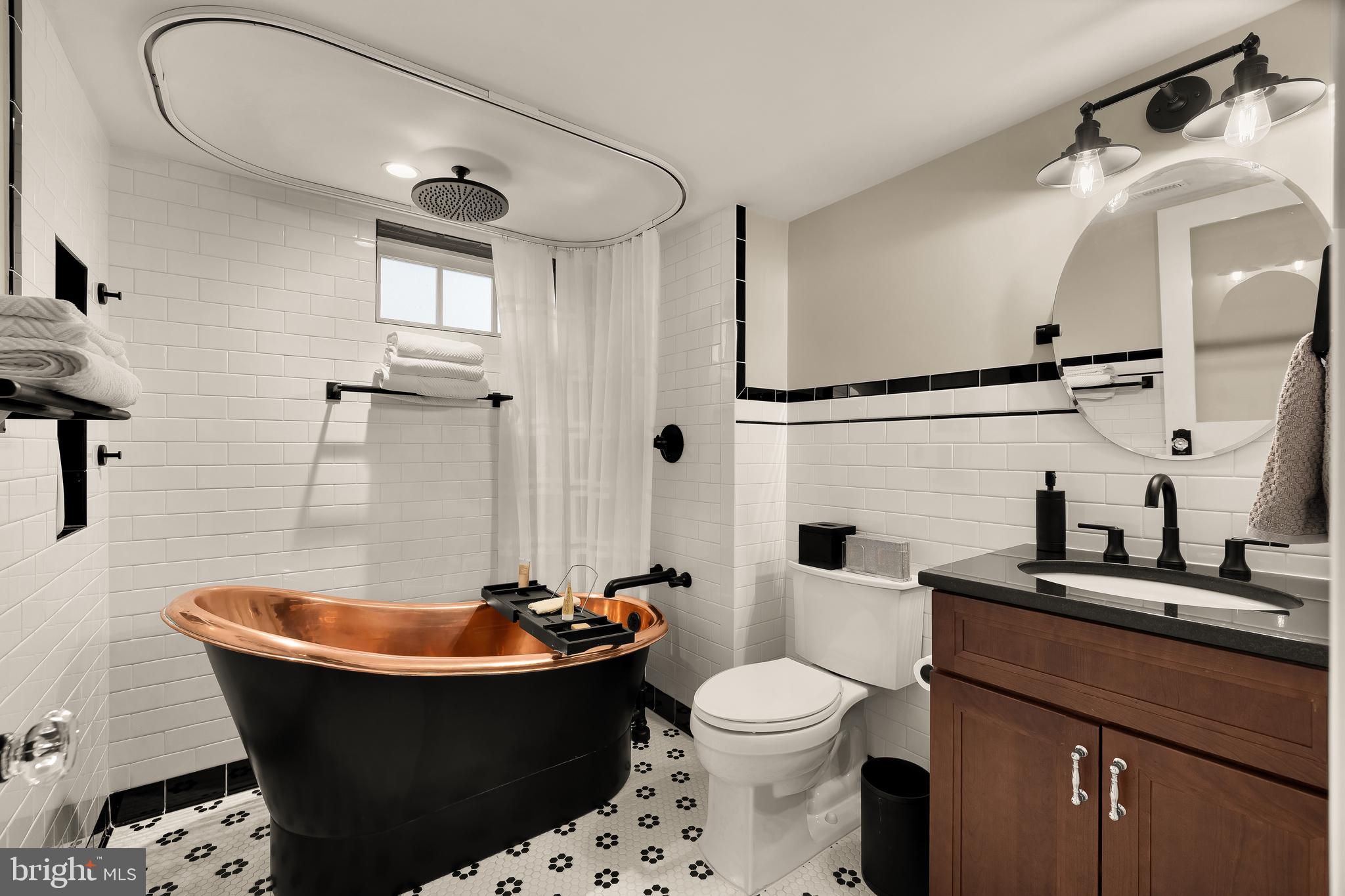 MAYWOOD - Residential