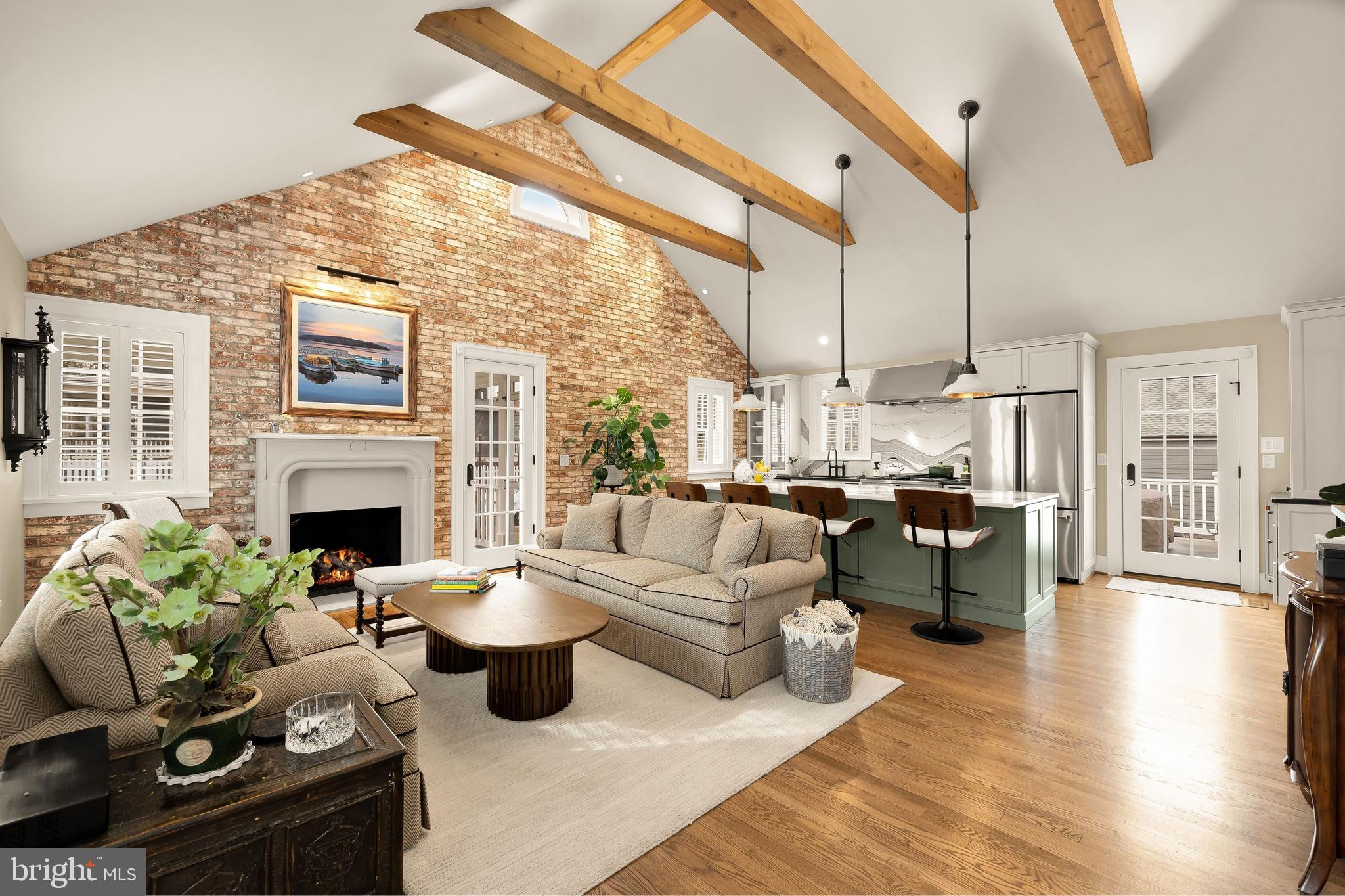 MAYWOOD - Residential