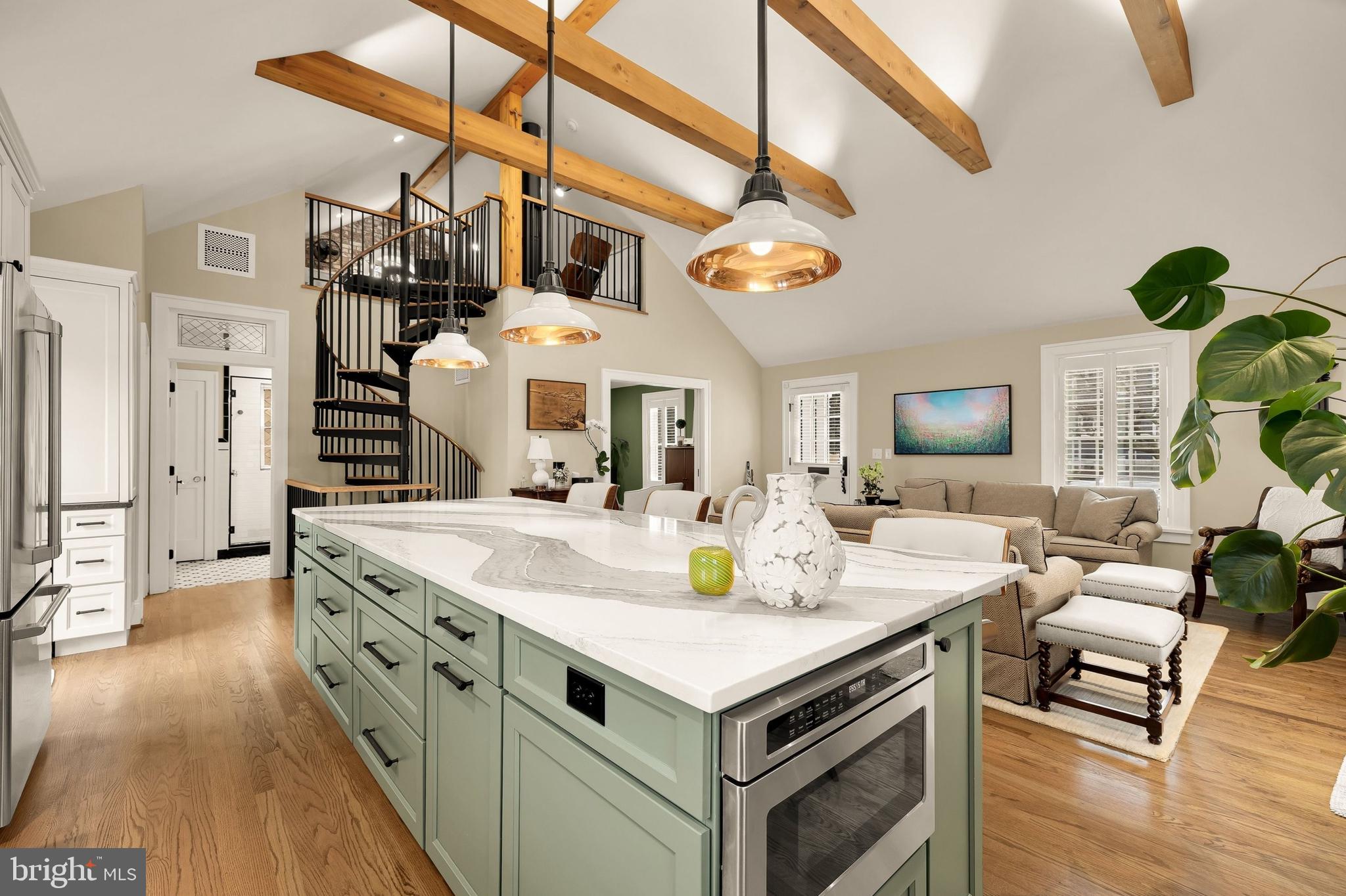 MAYWOOD - Residential