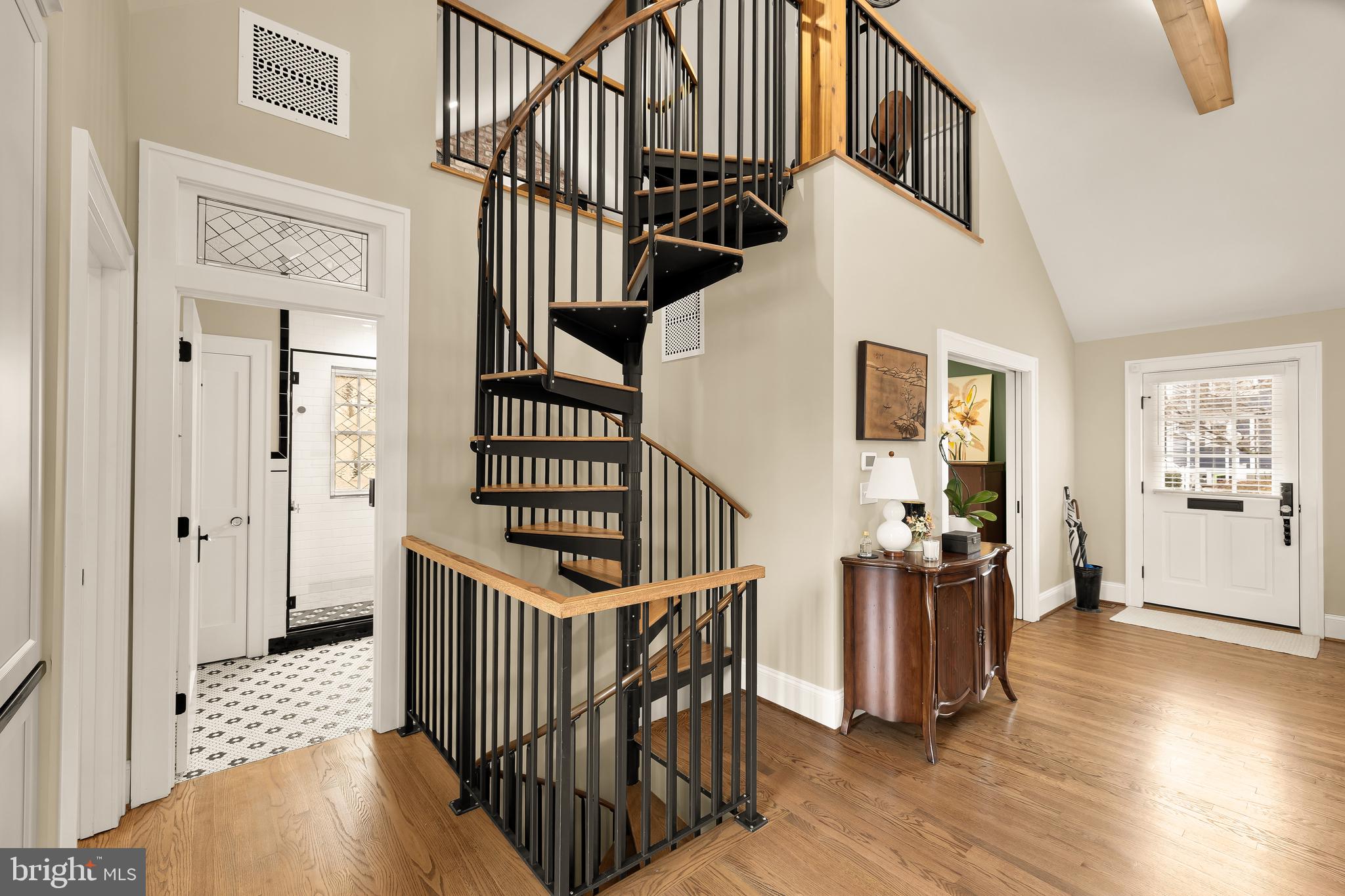 MAYWOOD - Residential