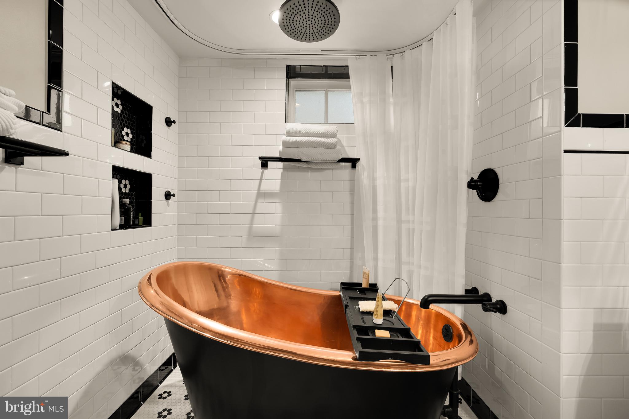 MAYWOOD - Residential