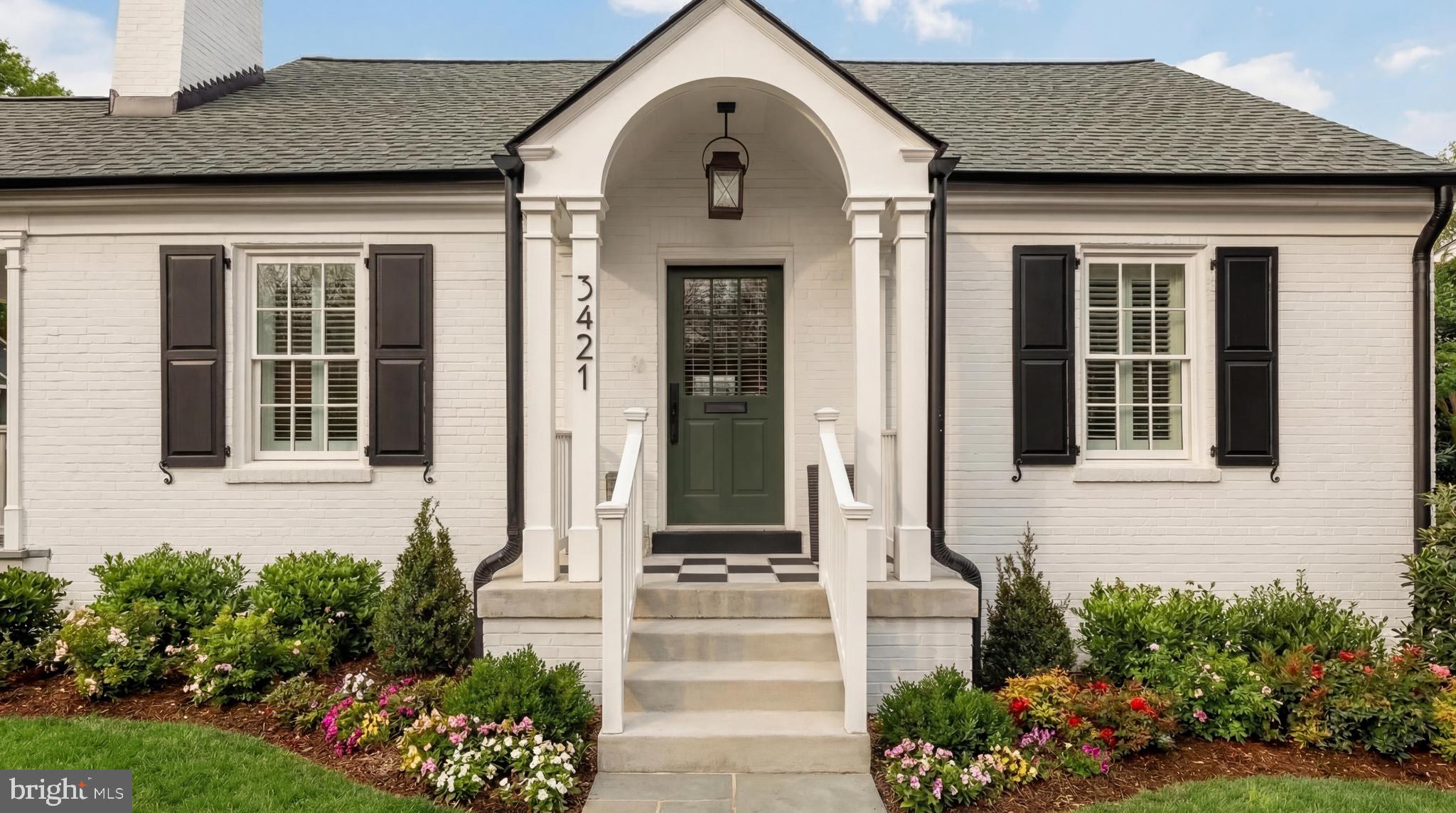 MAYWOOD - Residential