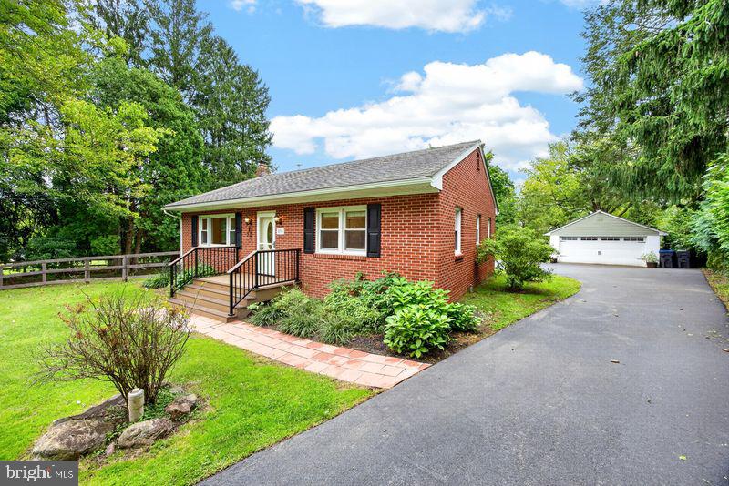 530 FAIRVIEW ROAD
