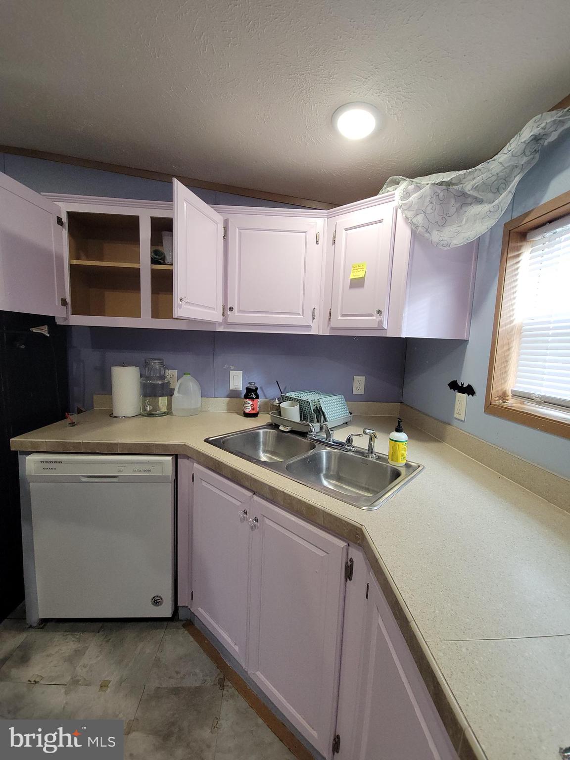 OAK KNOLL ESTATES - Residential