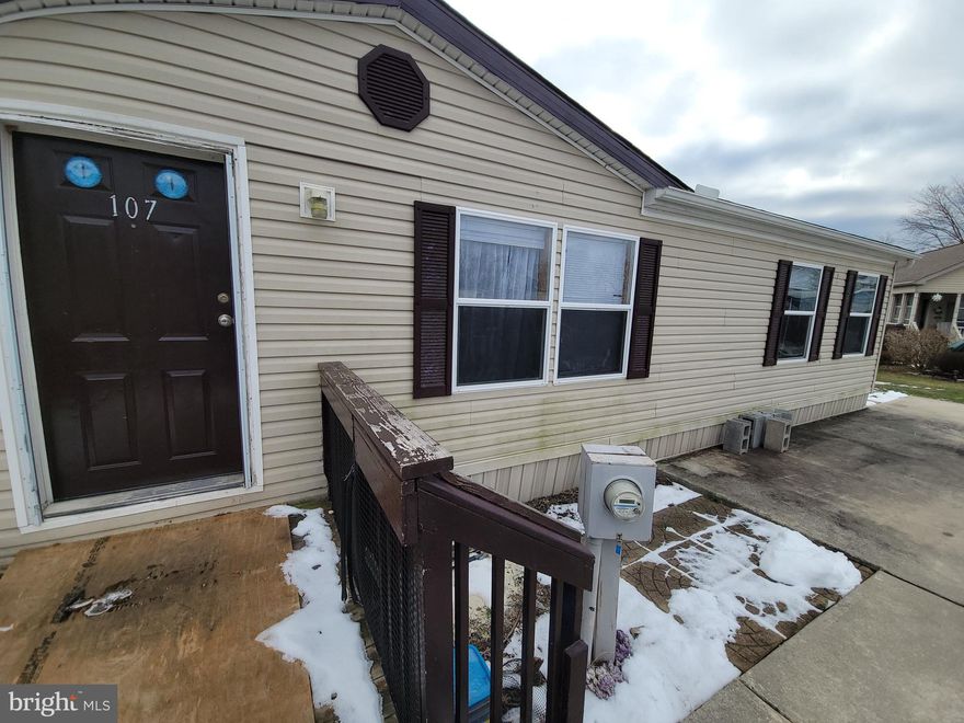 Welcome to Oak Knoll Estates MHP.  This a spacious 2008 Colony double-wide home that hosts 3 Beds and 2 Baths. Has central air and propane heat. Don't miss this opportunity in a nice location. Located in Lower Dauphin School District and it's close to main highways and amenities. Lot rent approximately $643.95, includes water/sewer.

Park approval required. Pets are welcome! Please contact park for breed restrictions.