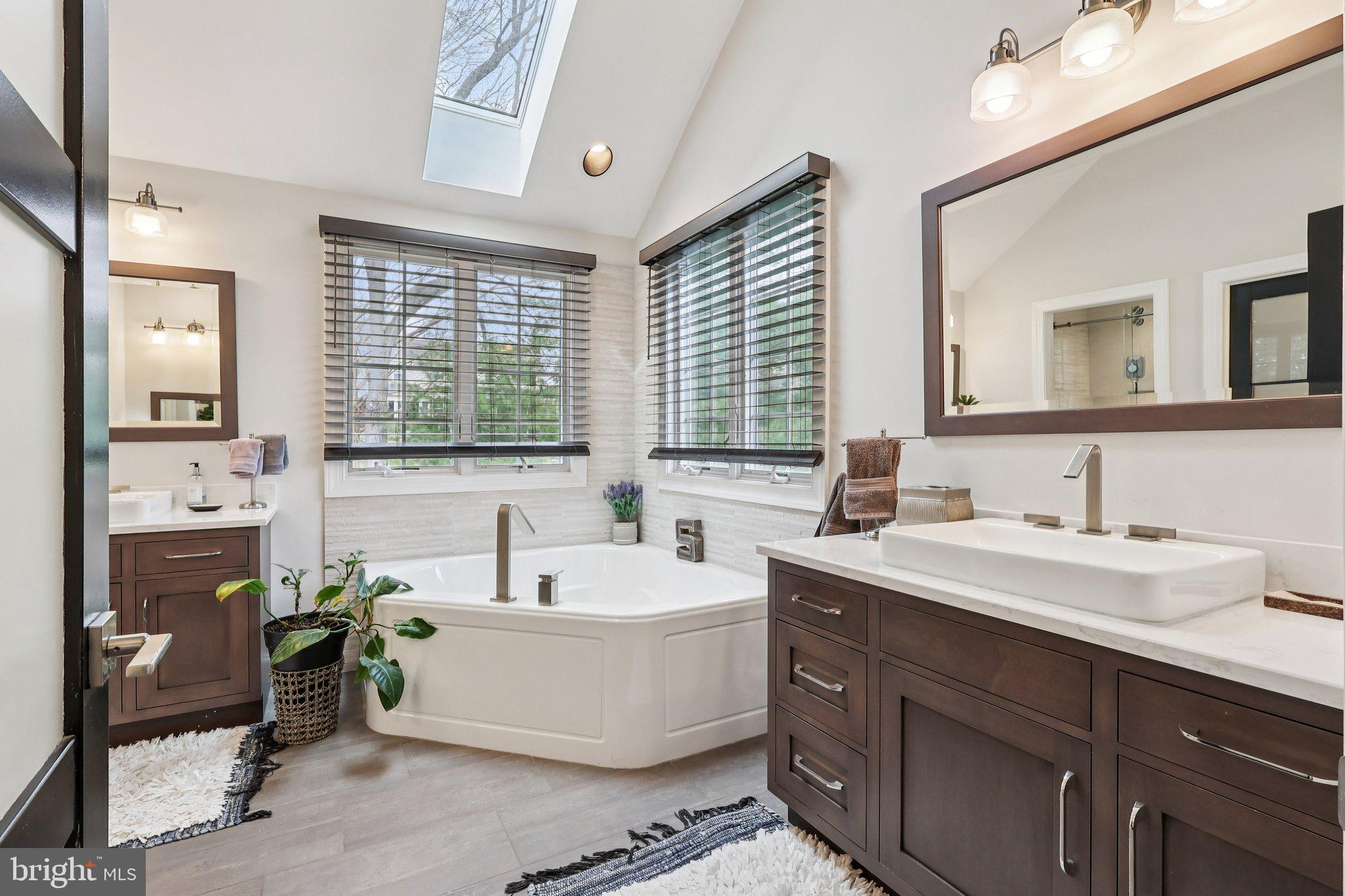 BROOKSHIRE - Residential