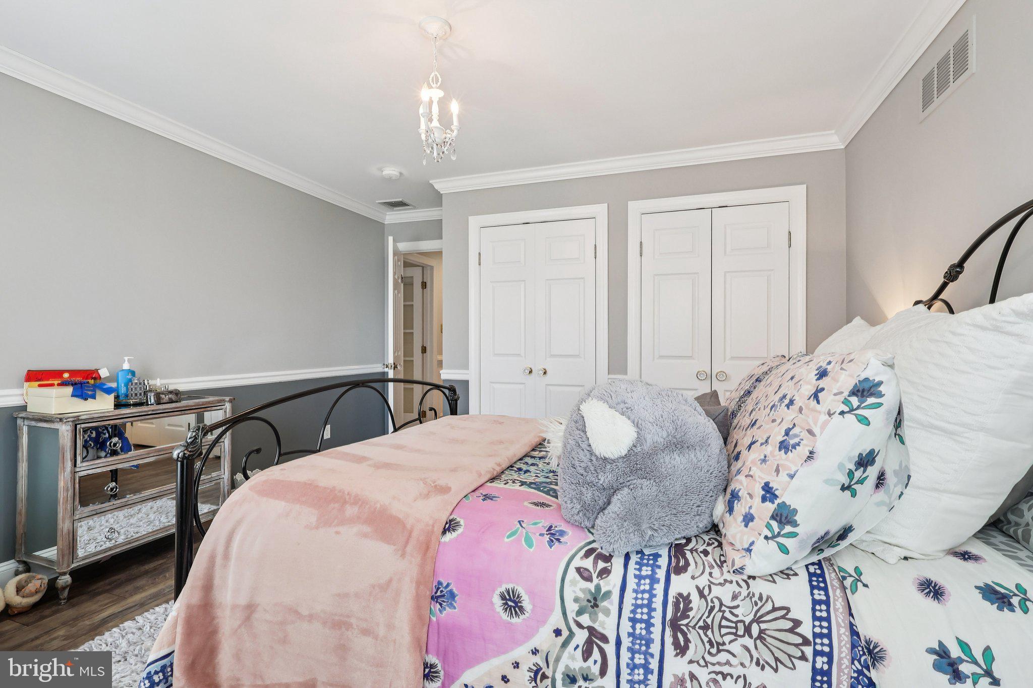 BROOKSHIRE - Residential