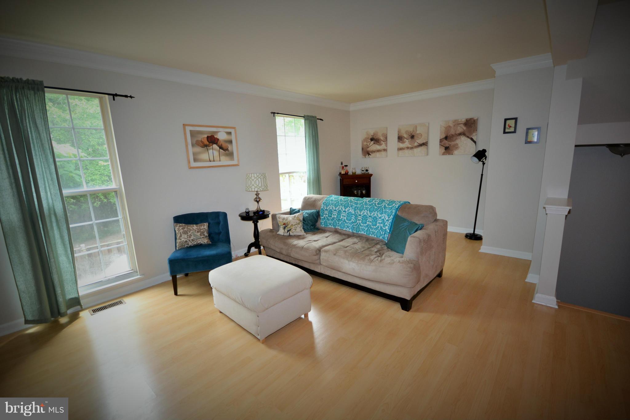 MAPLE POINTE - Residential