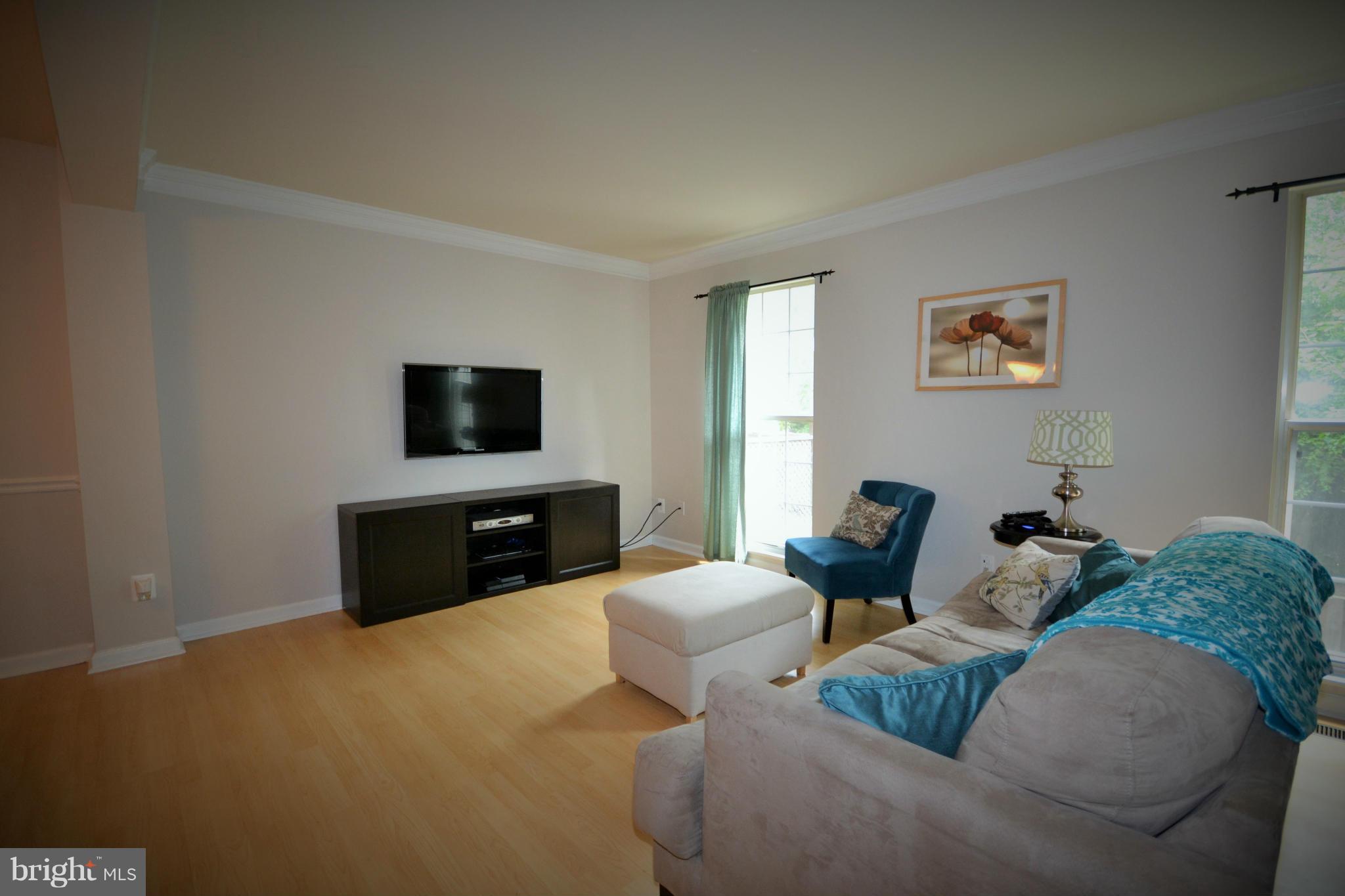 MAPLE POINTE - Residential