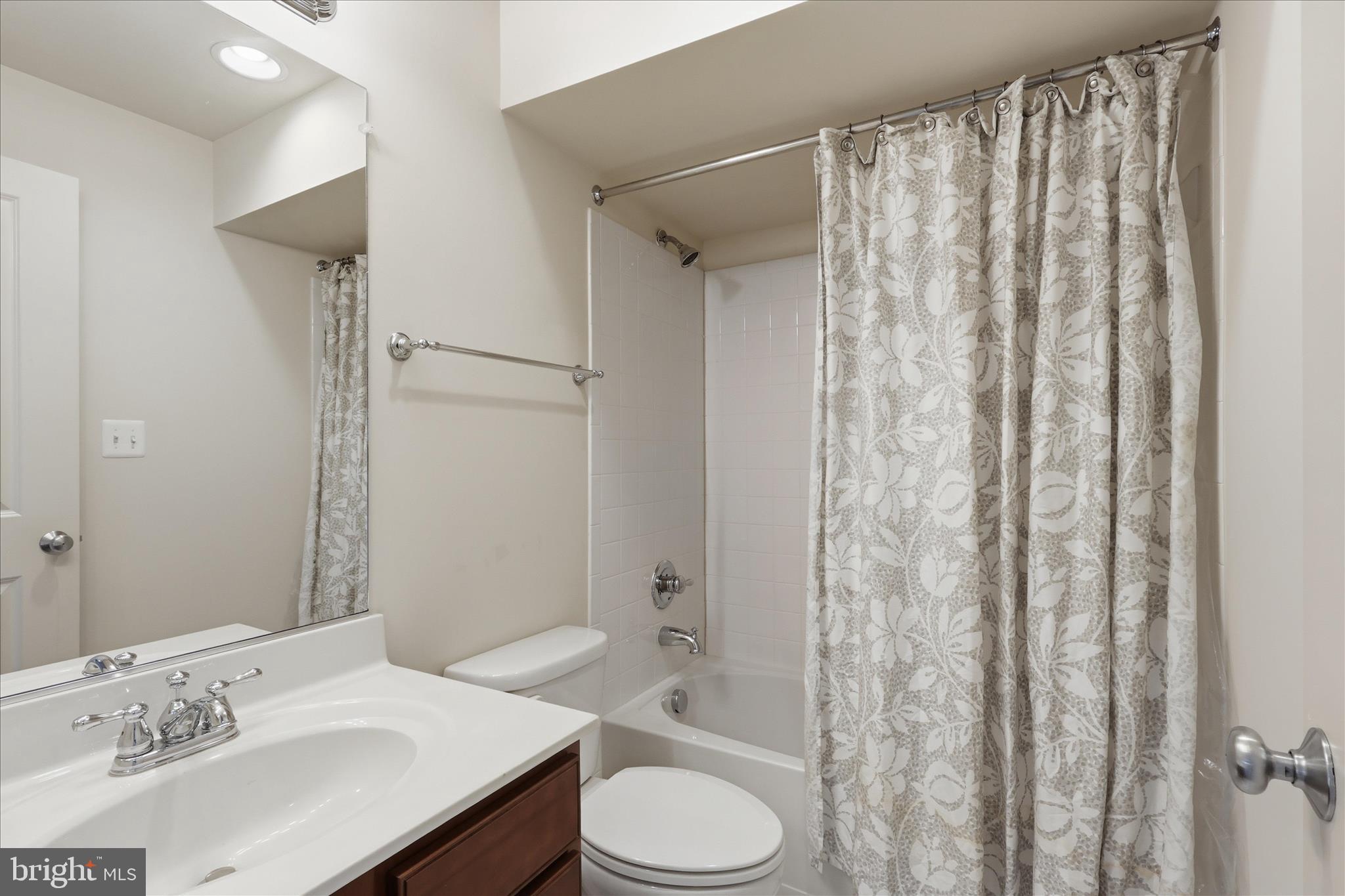 BRAMBLETON - Residential