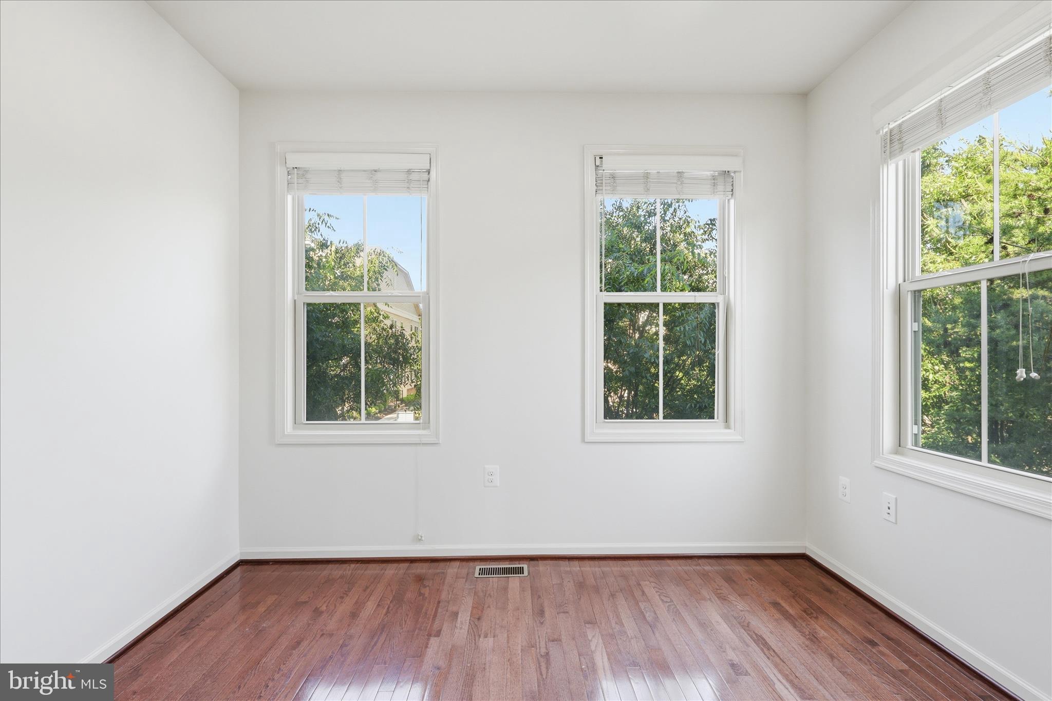 BRAMBLETON - Residential