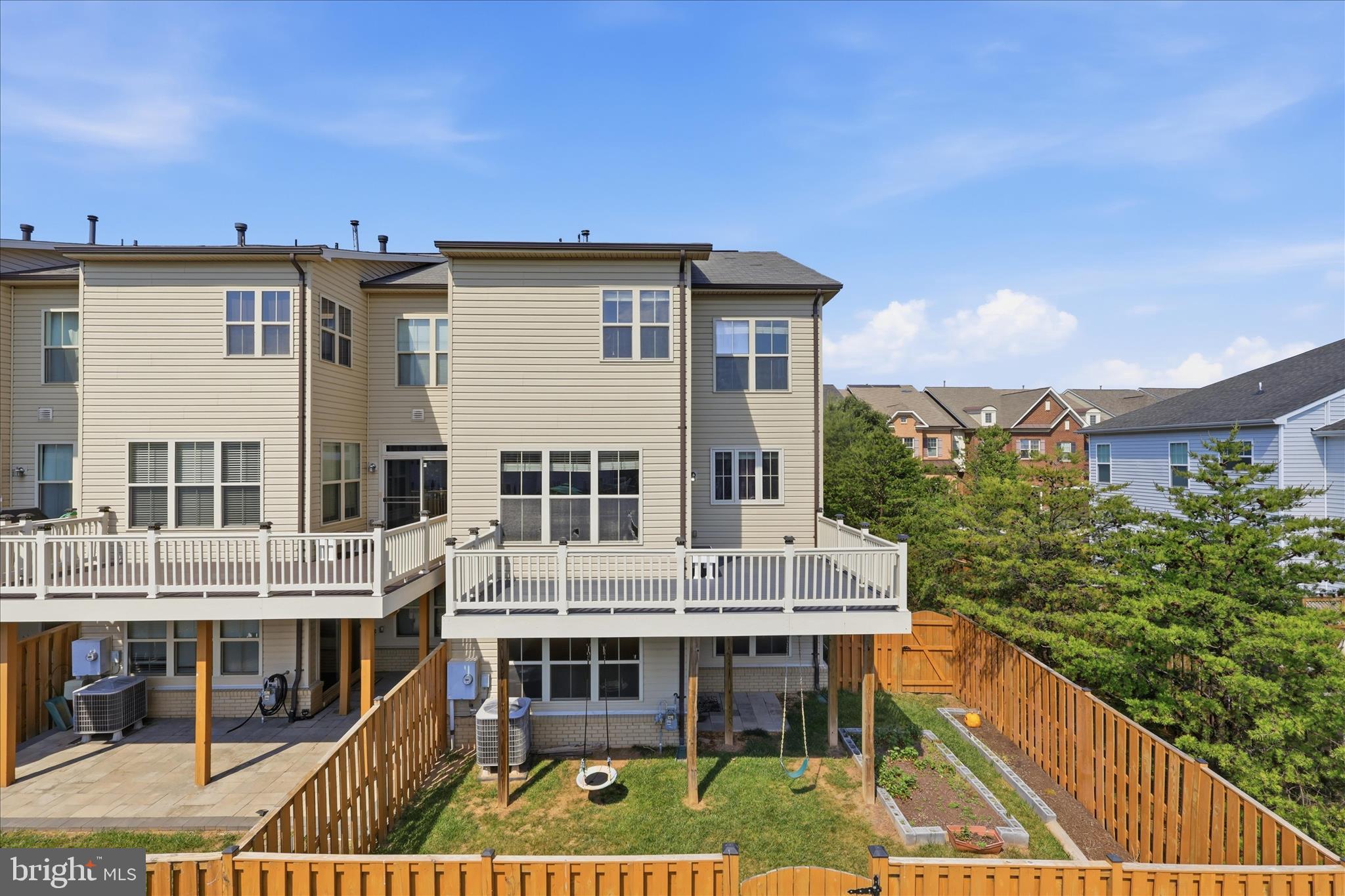 BRAMBLETON - Residential