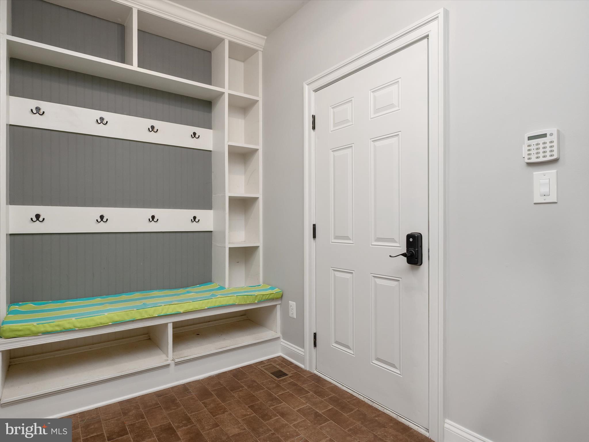 SHORE ACRES - Residential