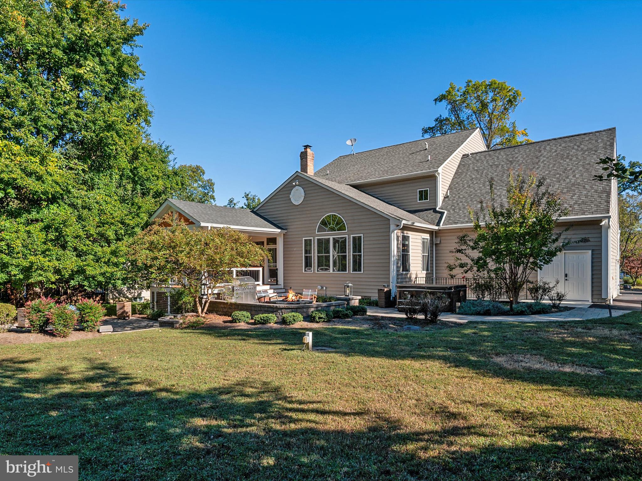 SHORE ACRES - Residential