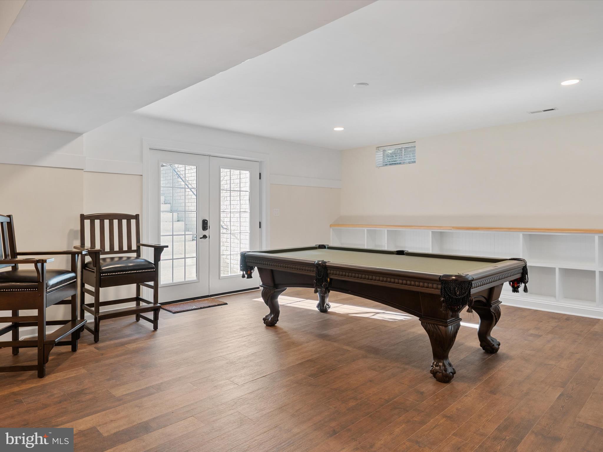 SHORE ACRES - Residential