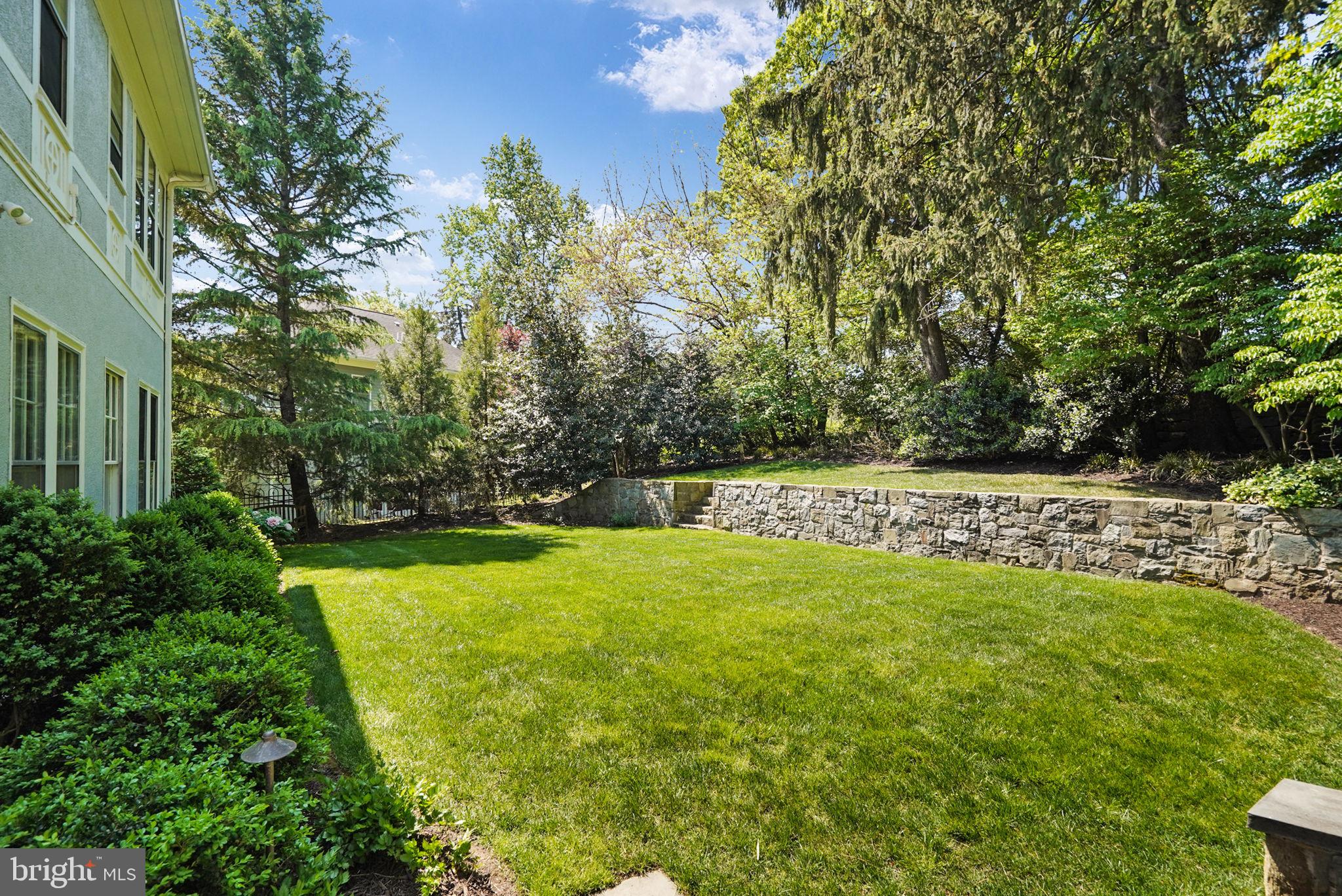 SHIRLEY WOODS - Residential