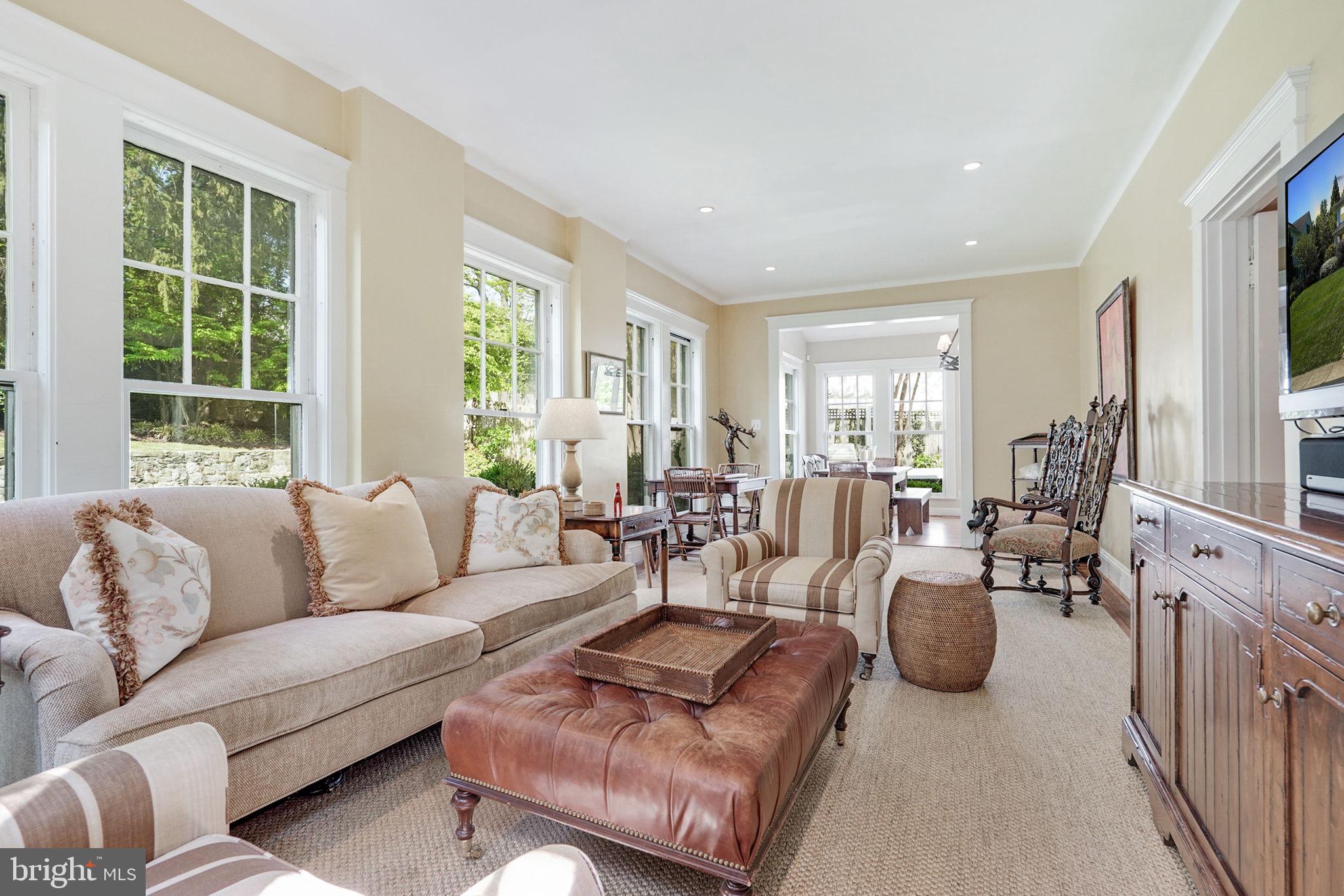 SHIRLEY WOODS - Residential