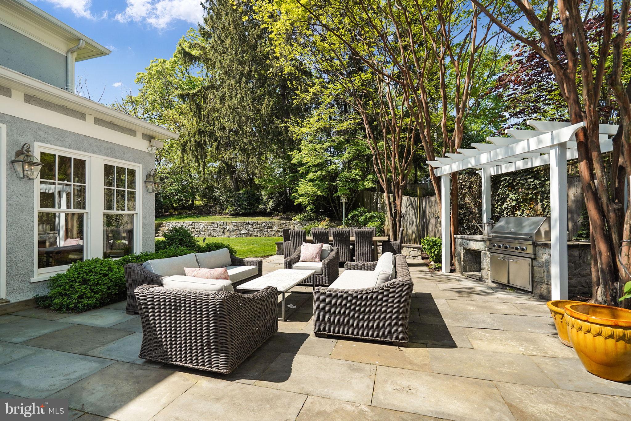 SHIRLEY WOODS - Residential