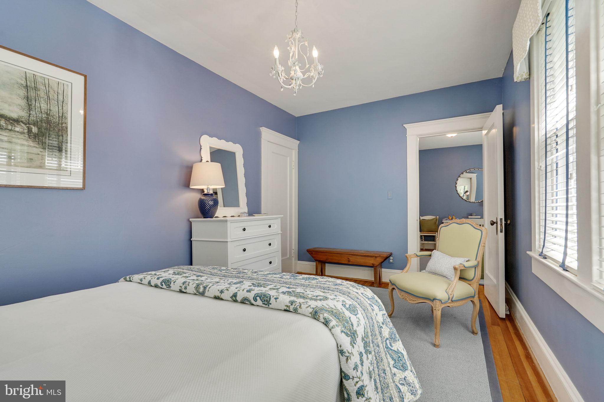 SHIRLEY WOODS - Residential