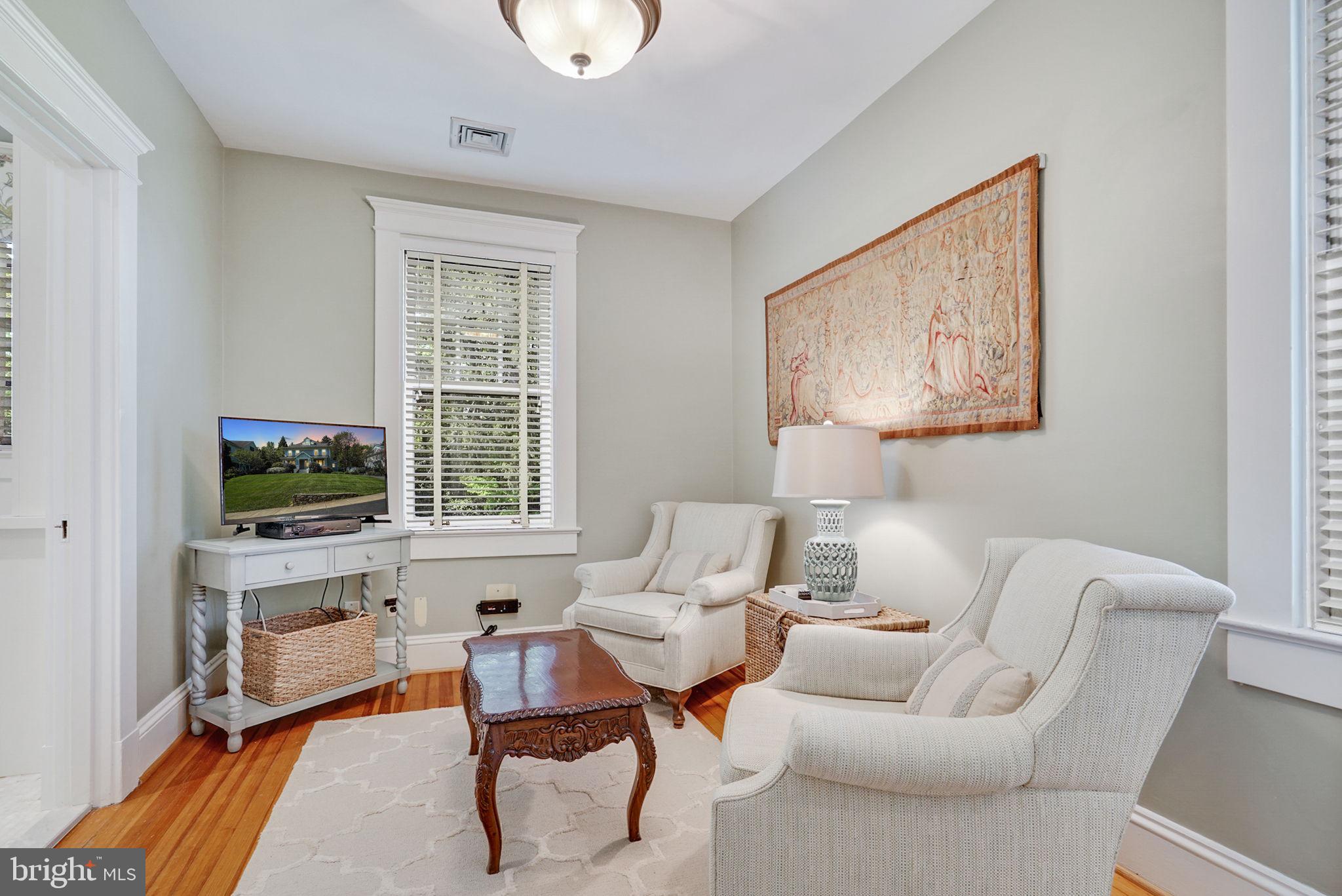 SHIRLEY WOODS - Residential