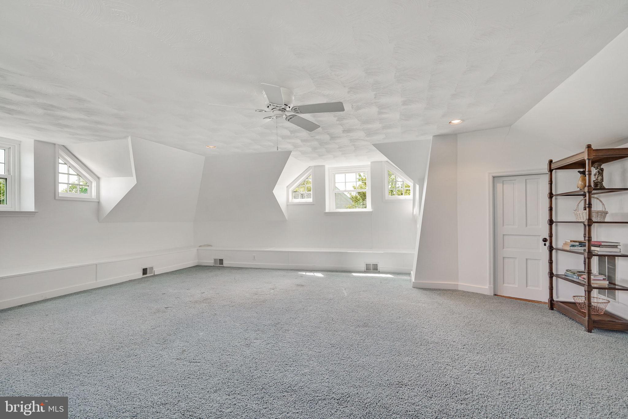 SHIRLEY WOODS - Residential