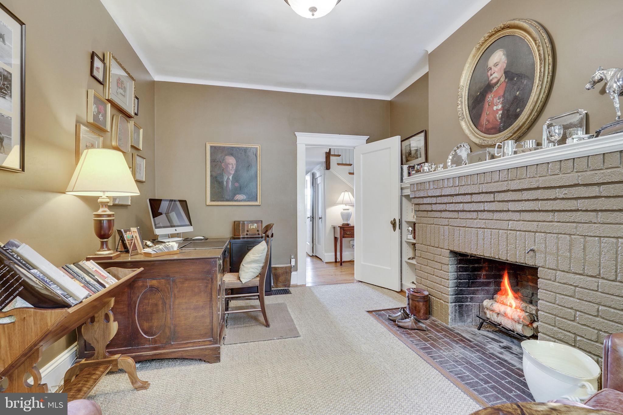 SHIRLEY WOODS - Residential