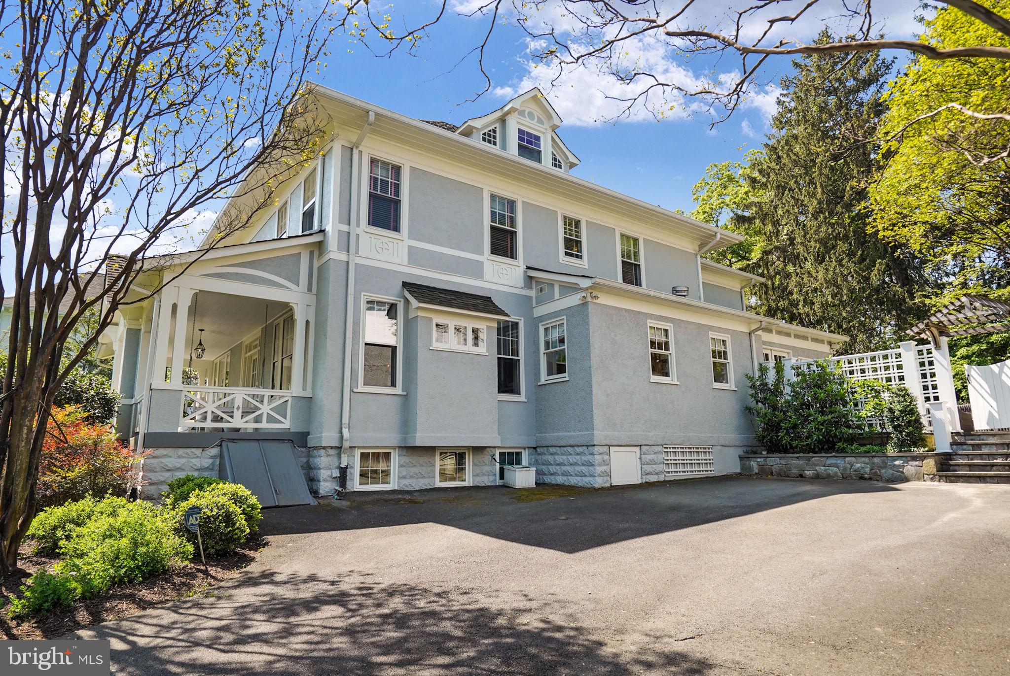 SHIRLEY WOODS - Residential