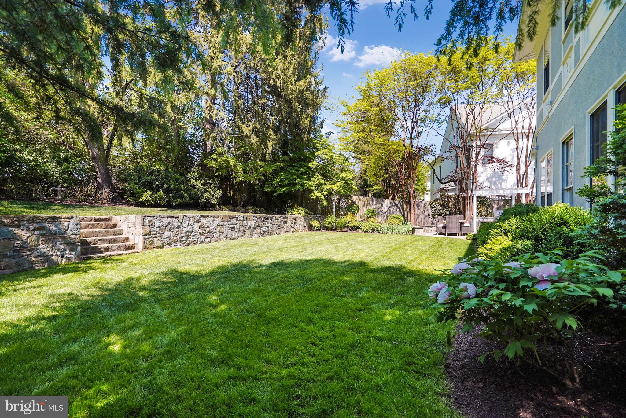 SHIRLEY WOODS - Residential