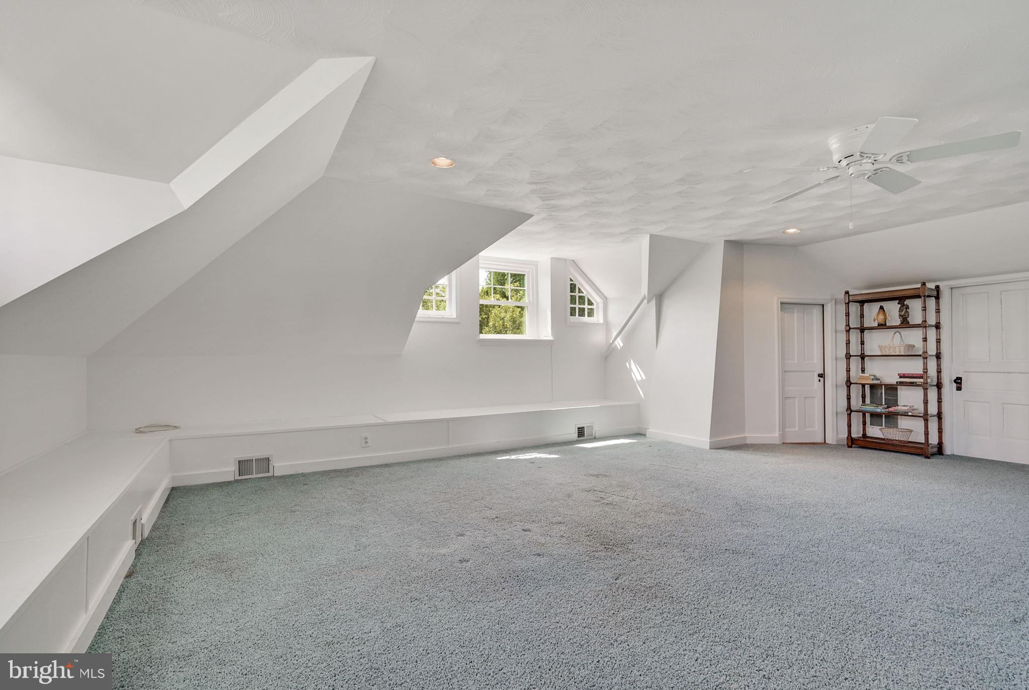 SHIRLEY WOODS - Residential