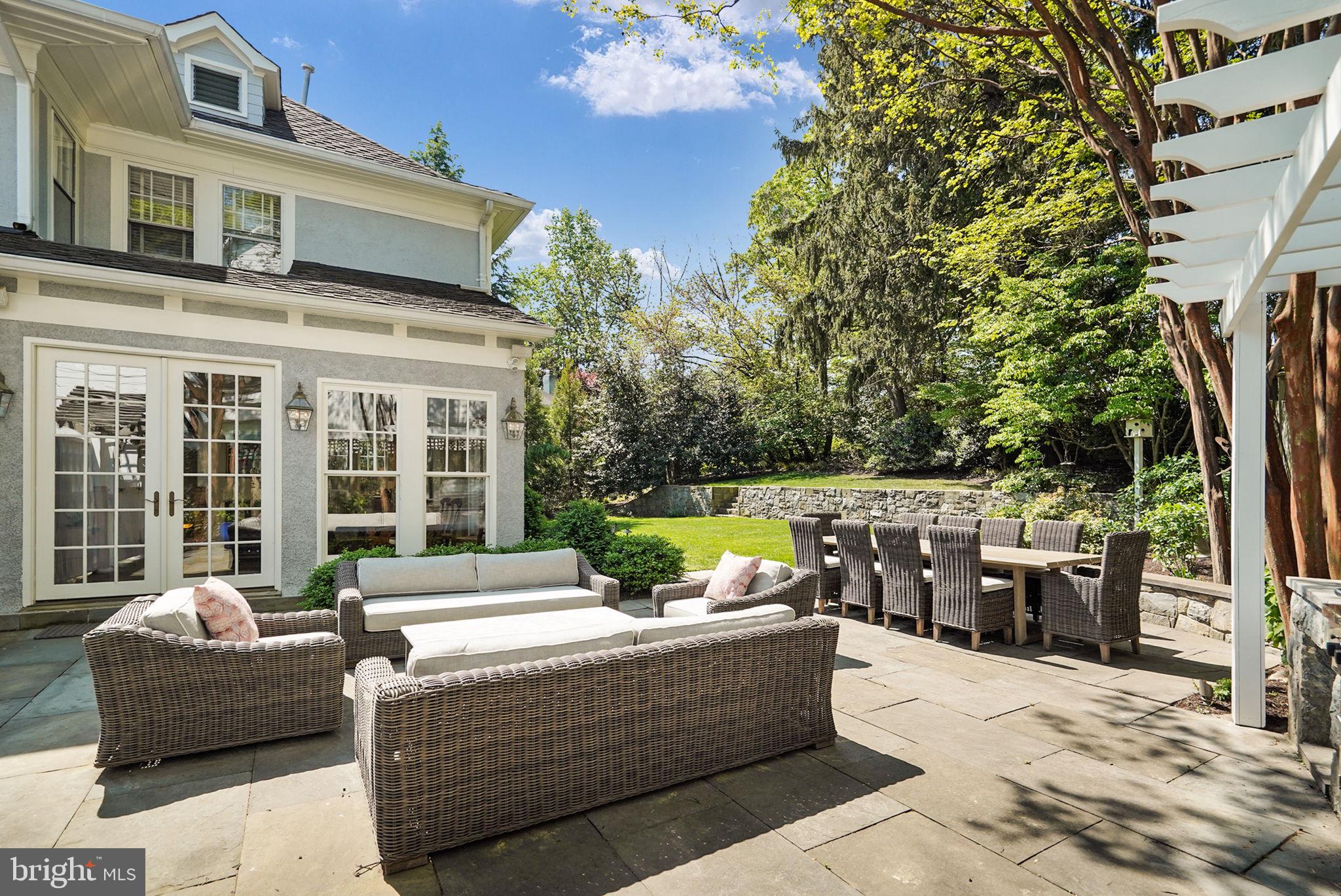 SHIRLEY WOODS - Residential