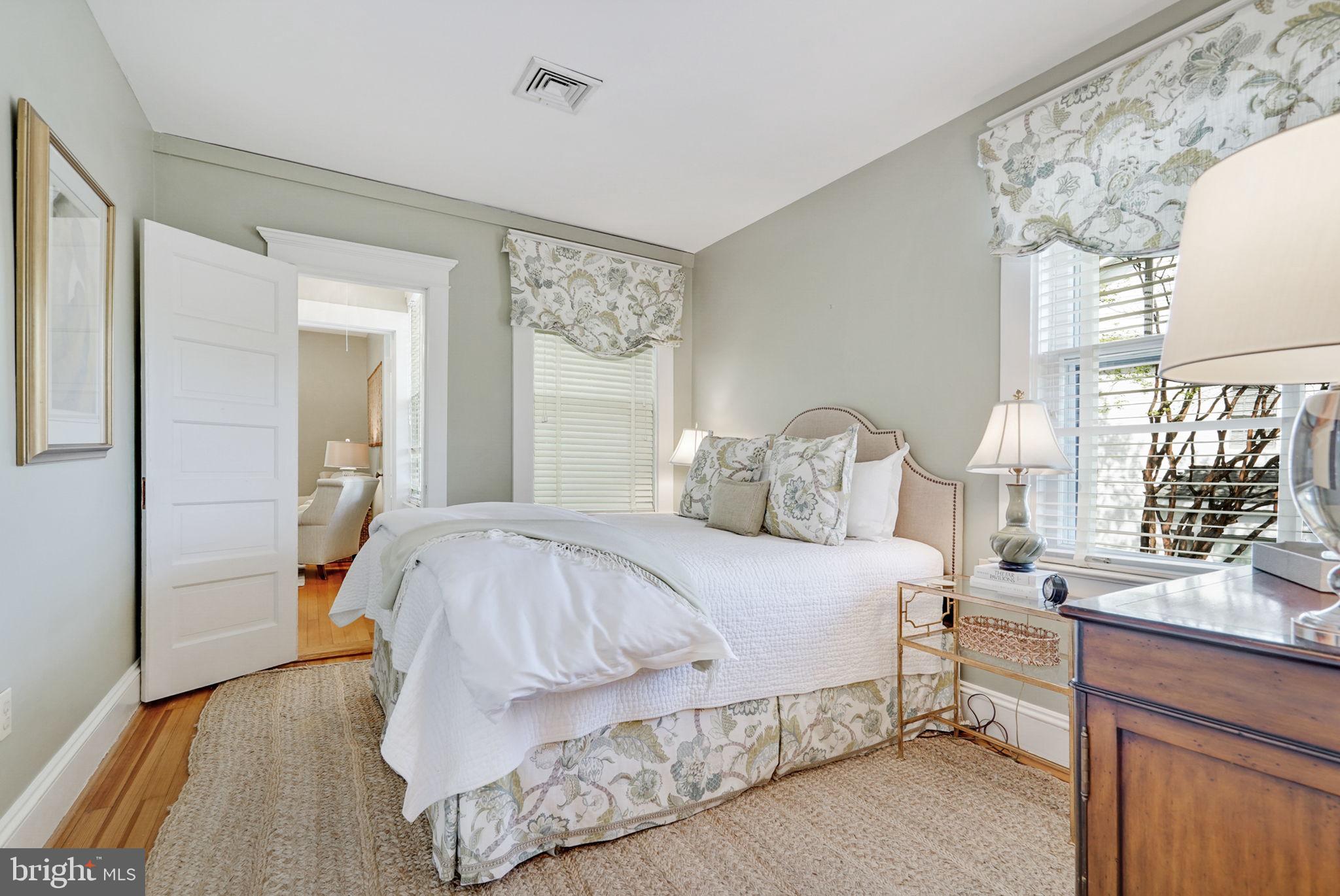 SHIRLEY WOODS - Residential