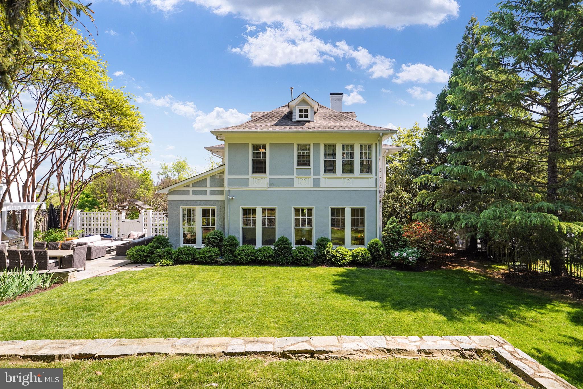 SHIRLEY WOODS - Residential