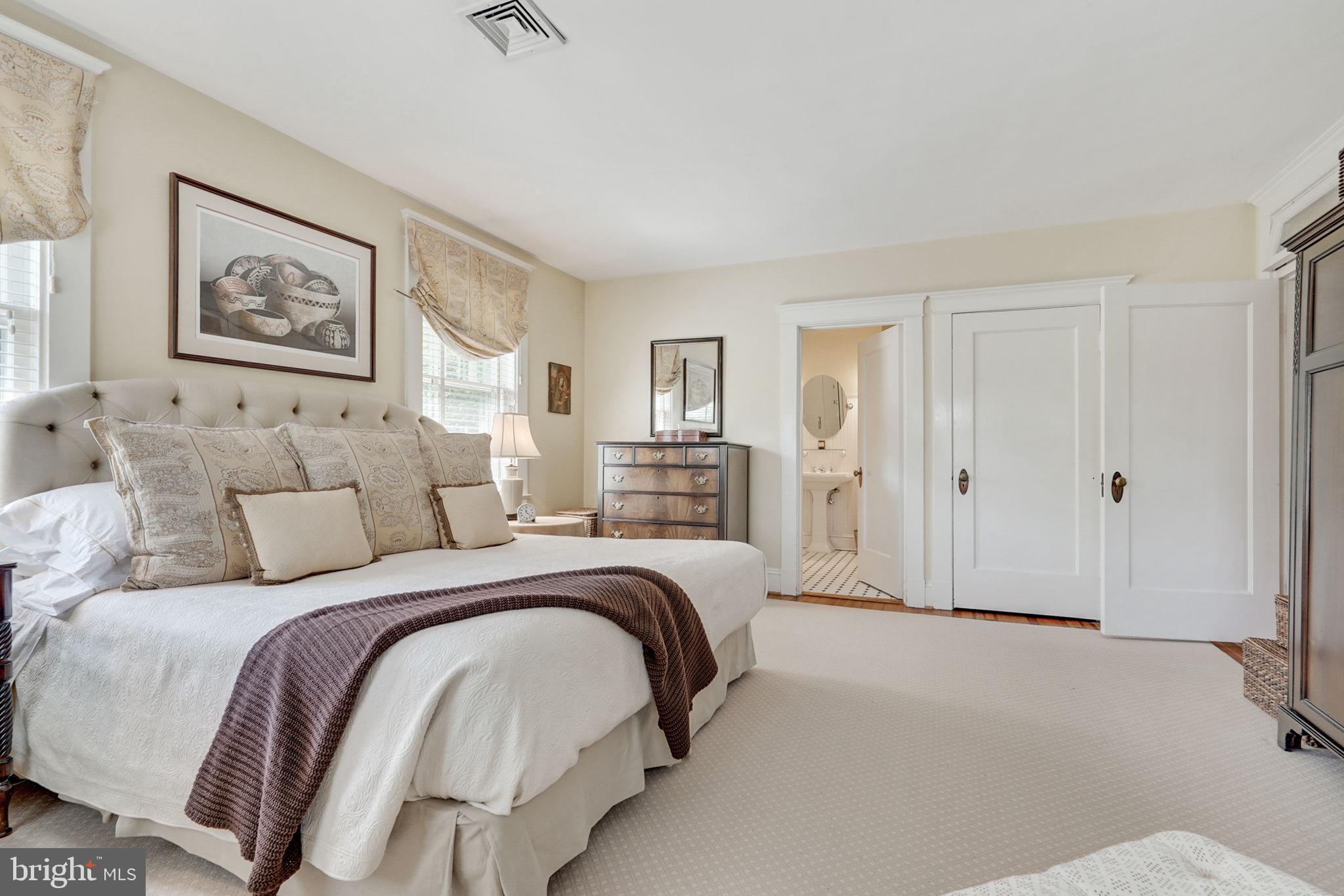 SHIRLEY WOODS - Residential